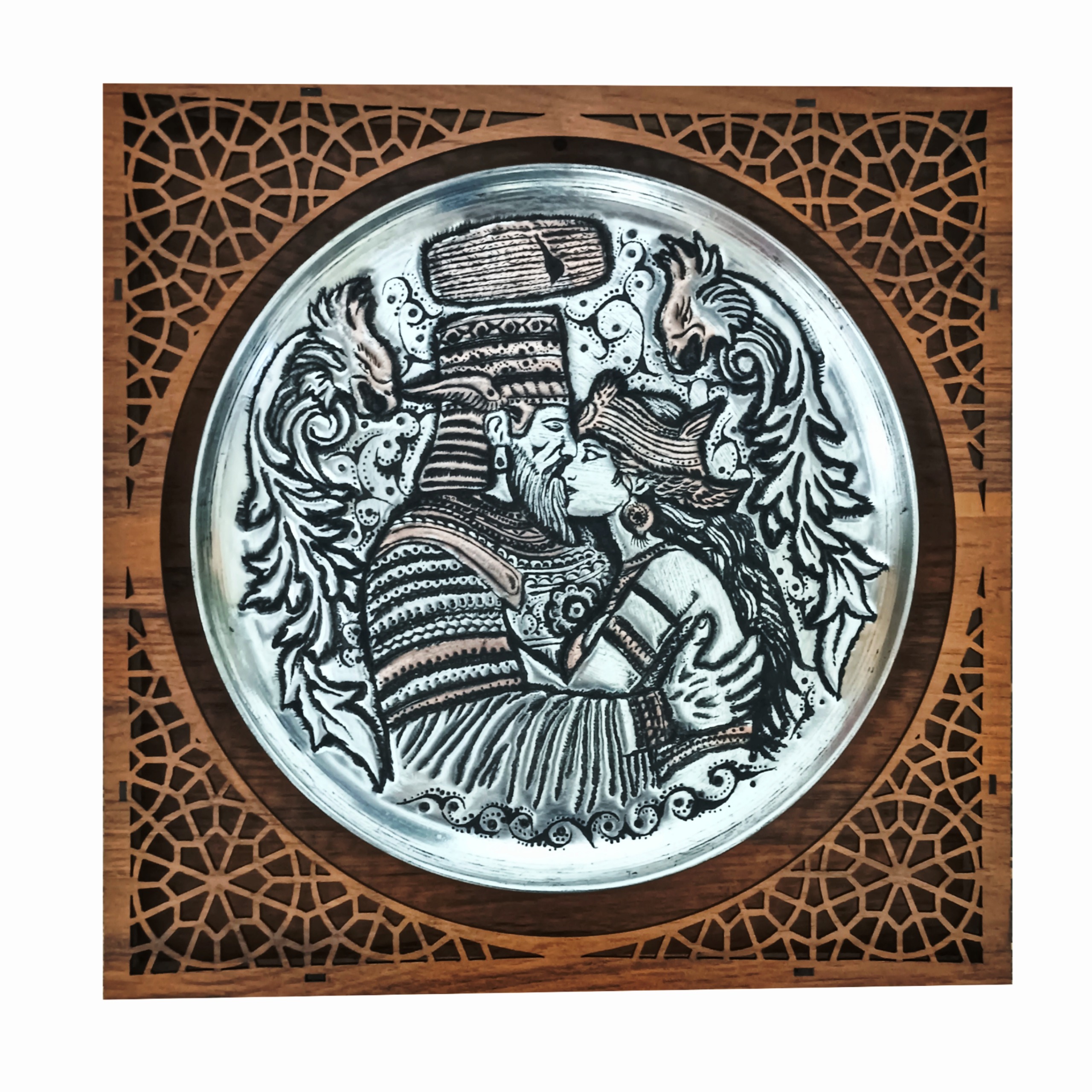 بشقاب قلمزنی مسی طرح کوروش و ملکه