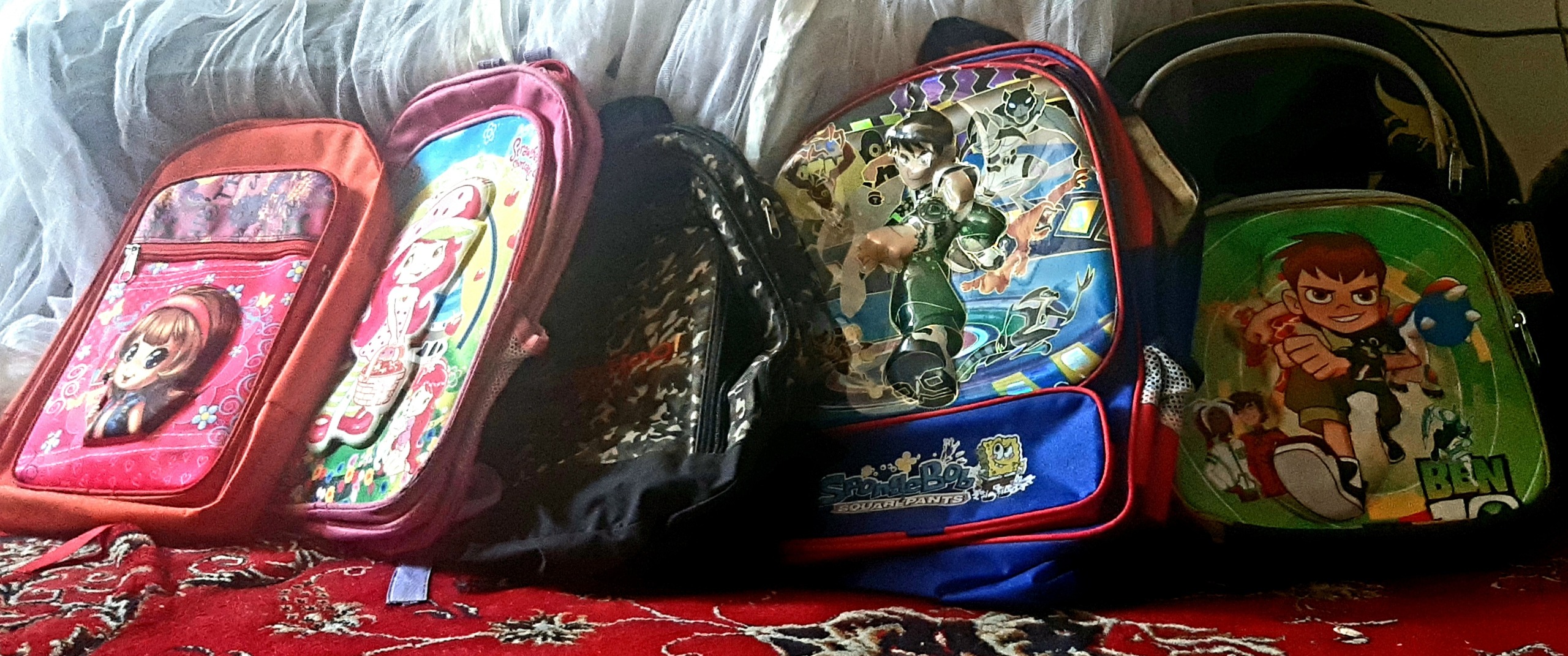 کوله پشتی ، مقطع دبستان