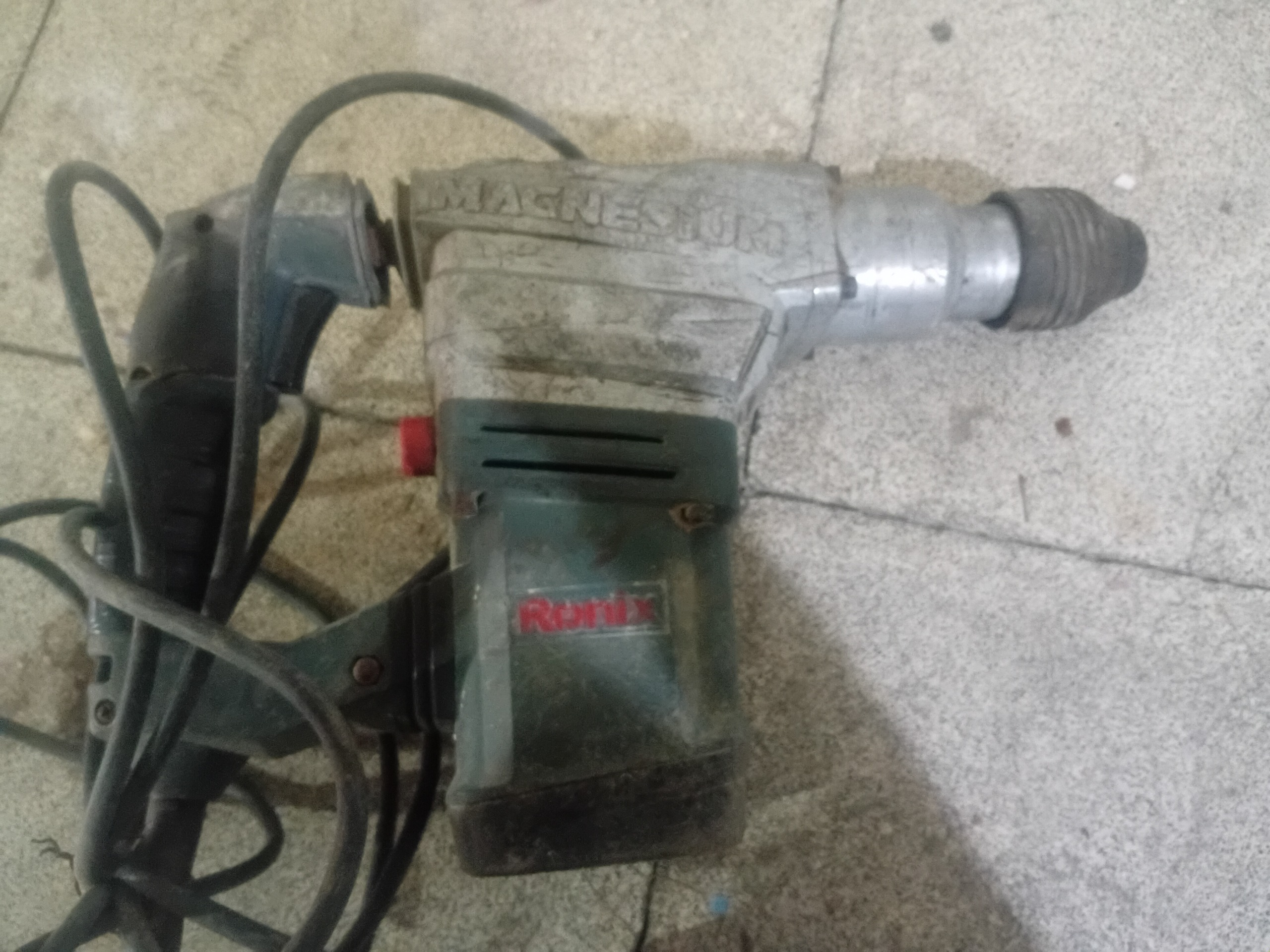 دریل بتن کن