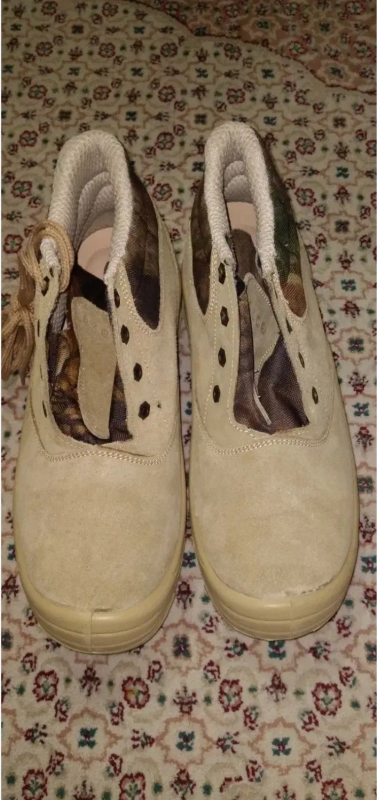 کفش ایمنی بلغاری رنگ کرم جنس عالی