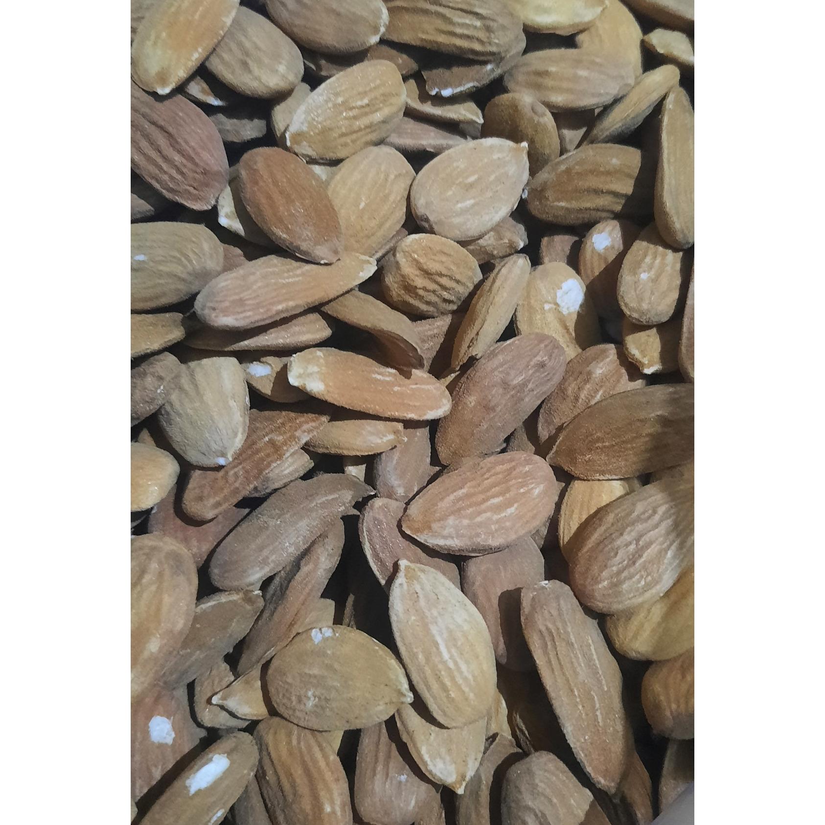 مغز بادام درختی درجه یک ارگانیک