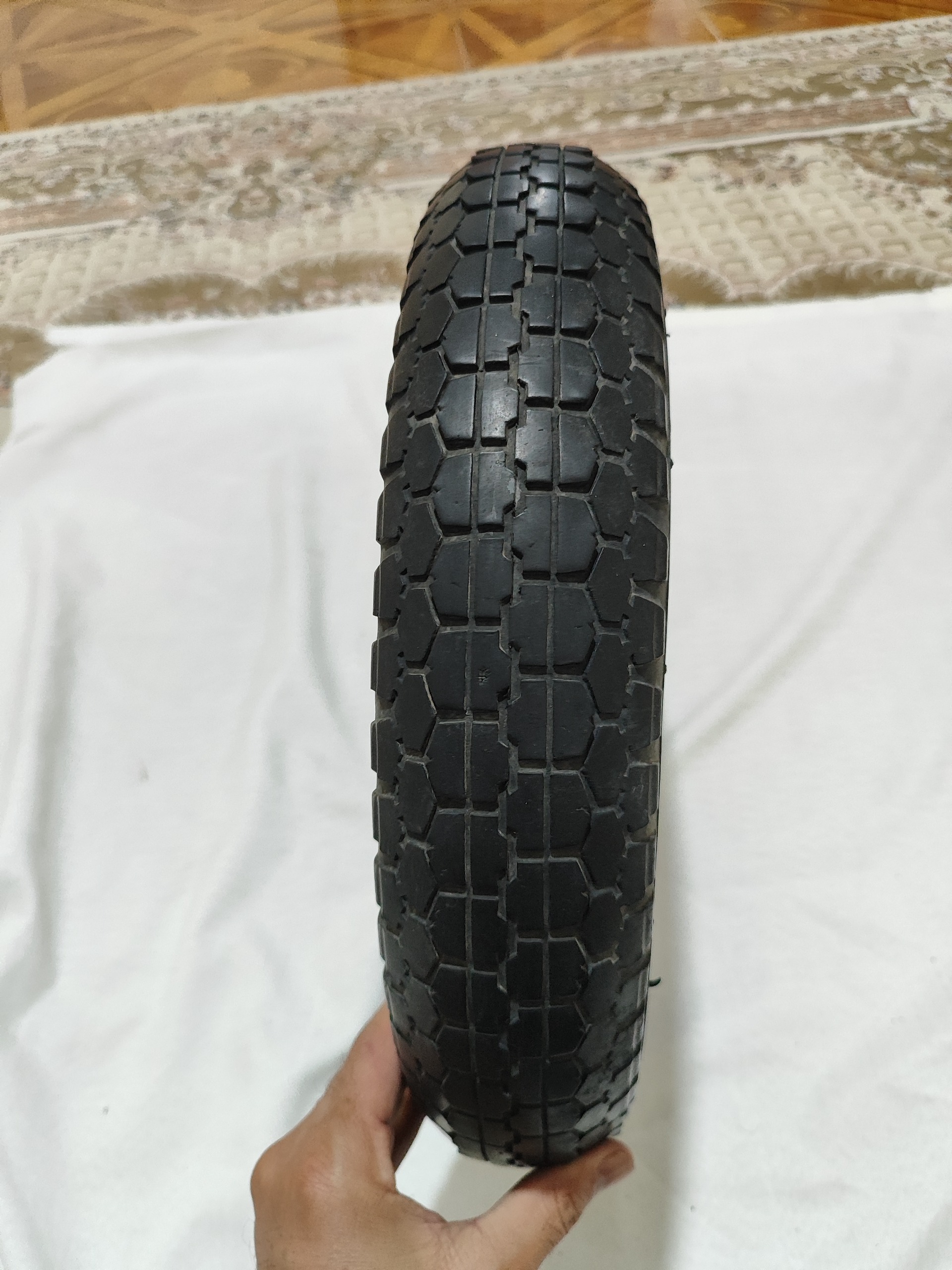 لاستیک و تیوب فرغون