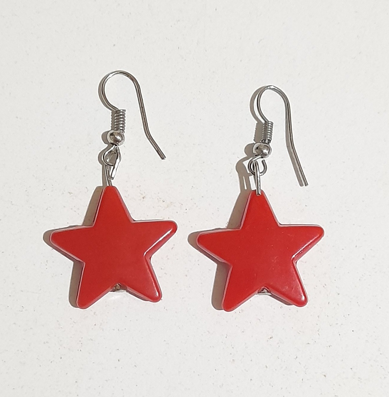 گوشواره ستاره قرمز