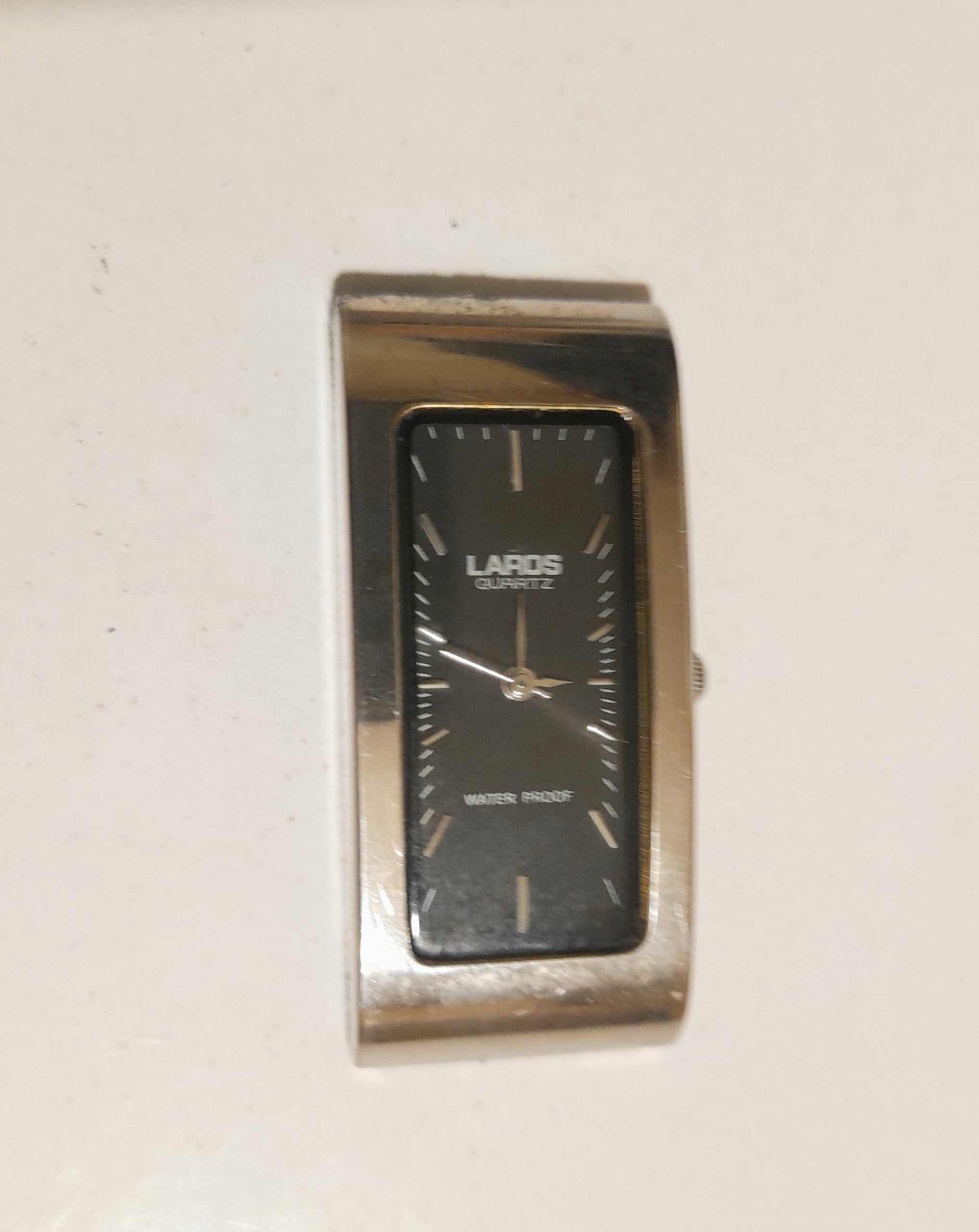 ساعت مچی زنانه لاروس ژاپن قدیمی