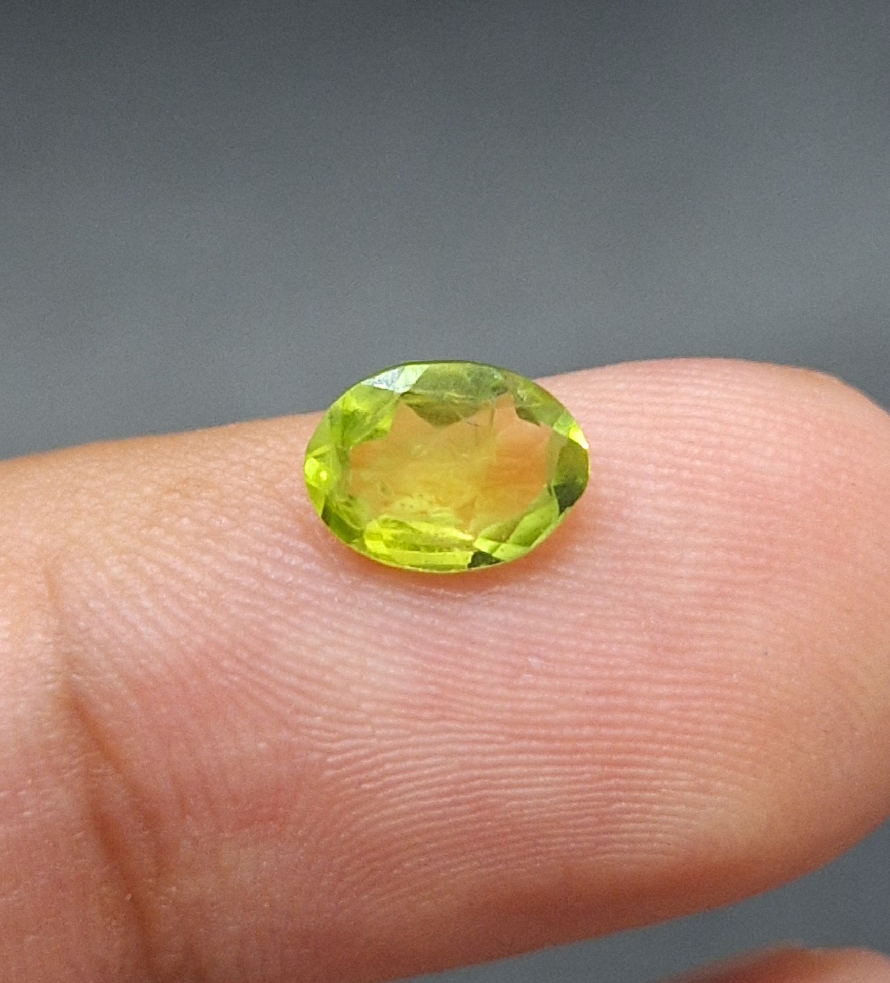 زبرجد کاهویی معدنی اصل کد 206