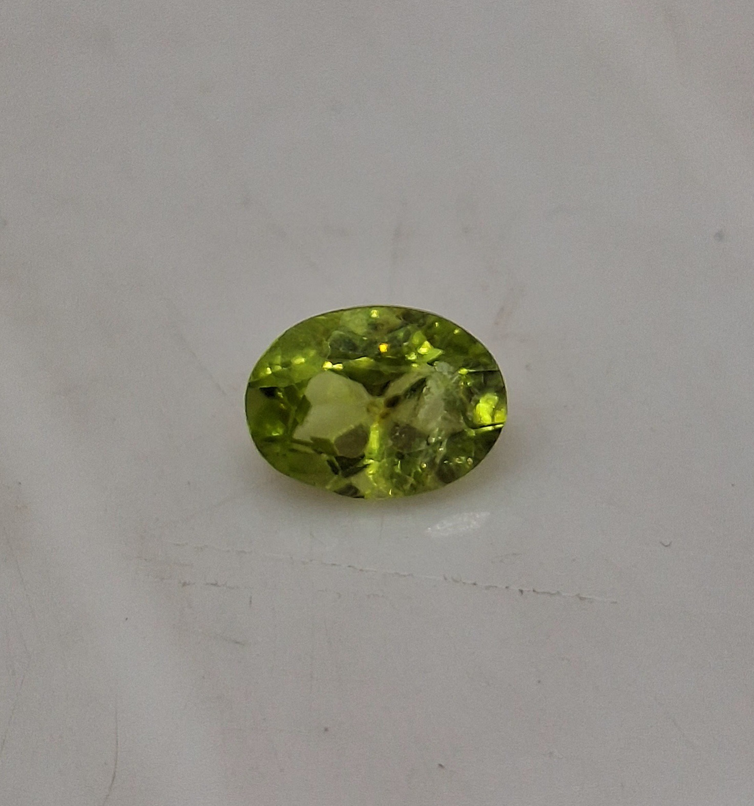 سنگ زبرجد کاهویی معدنی کد 210