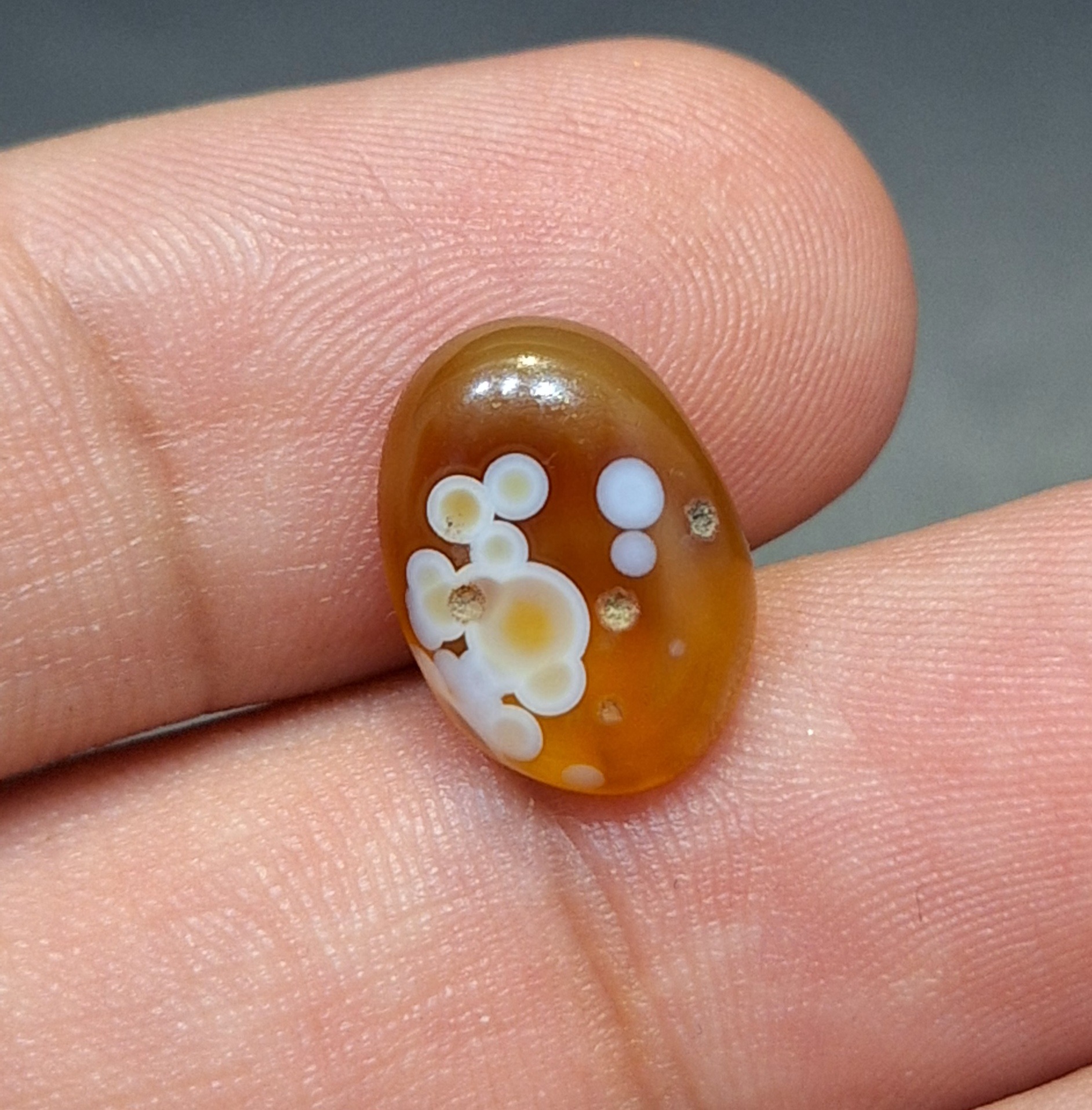 سنگ باباقوری چند چشم معدنی کدA190