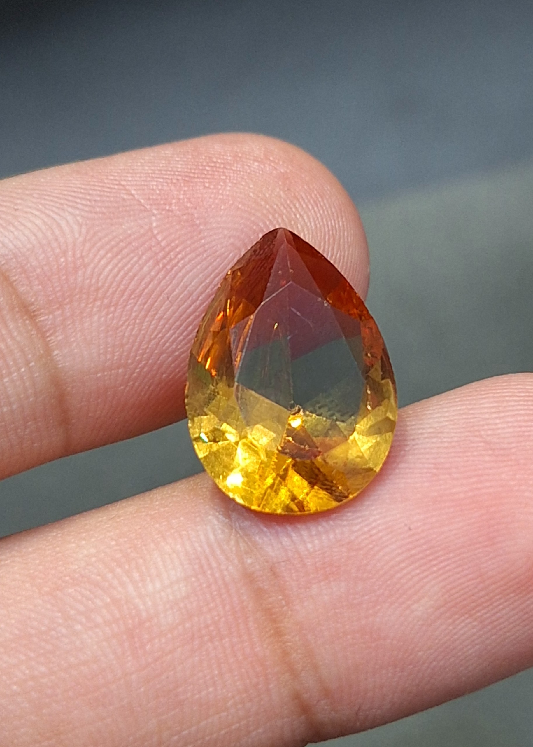 سنگ الکساندریت زولتانایت اصلی کدs164