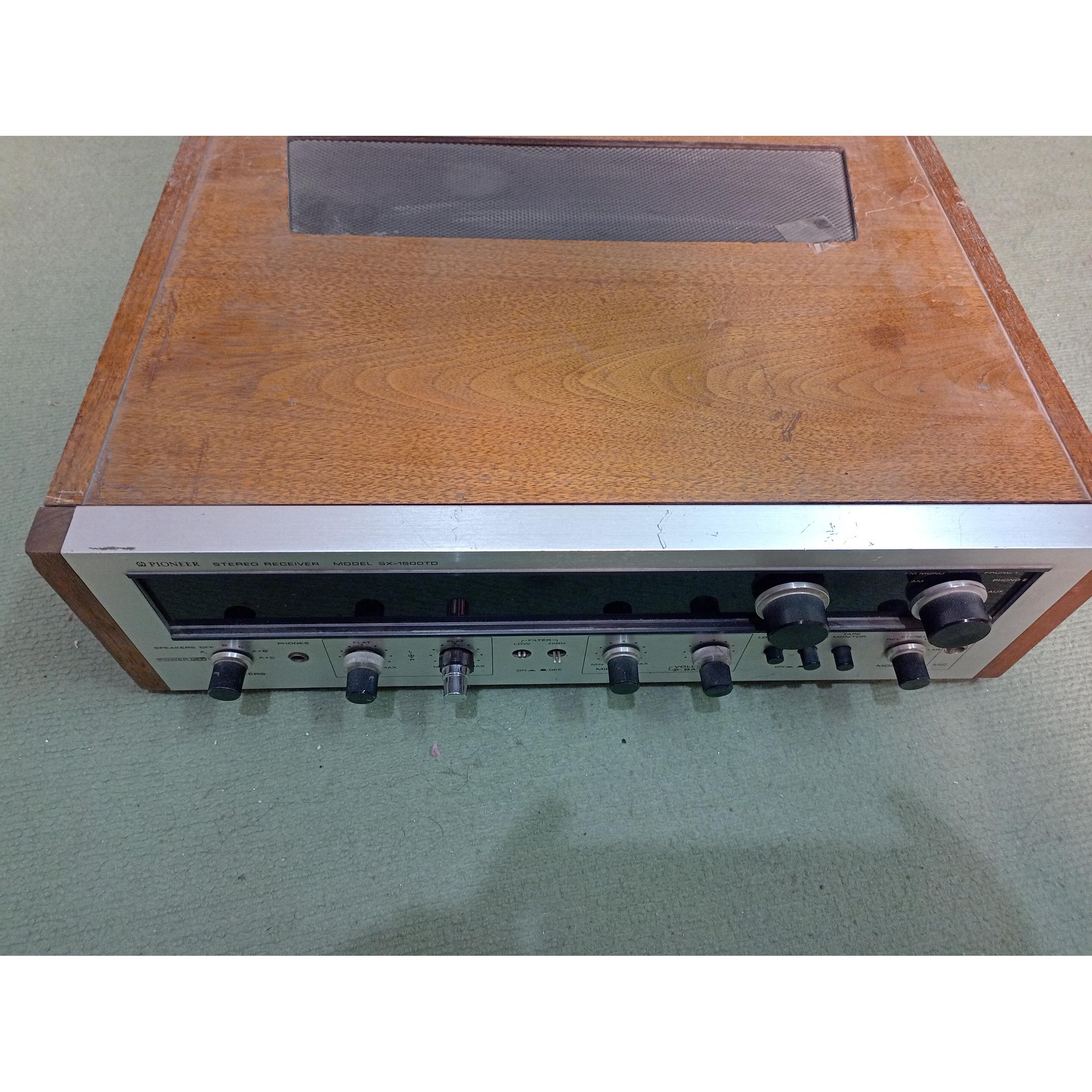 امپلی فایر و رادیو pioneer 1500 td (معیوب)