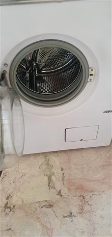 AEG