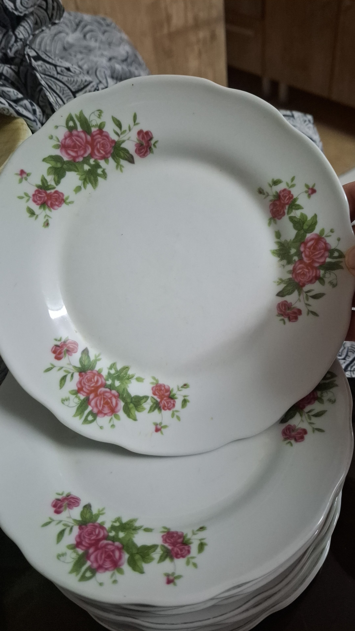 میوه خوری چینی گلسرخی بدون لب پری
