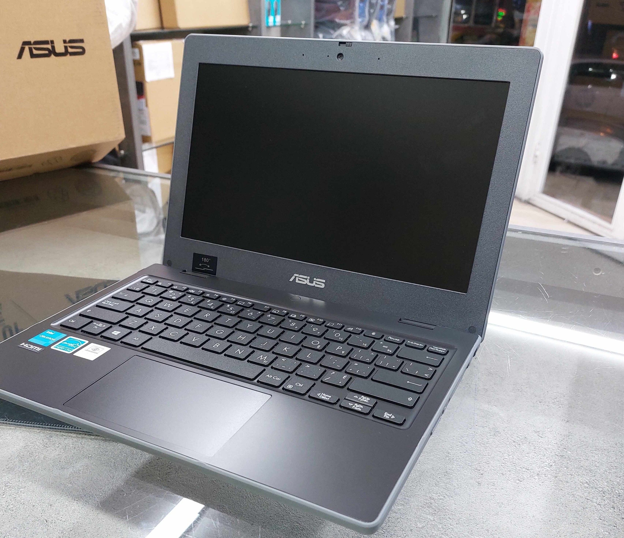 لپ تاپ ایسوس رم4هاردssd512صفحه نمایش 11