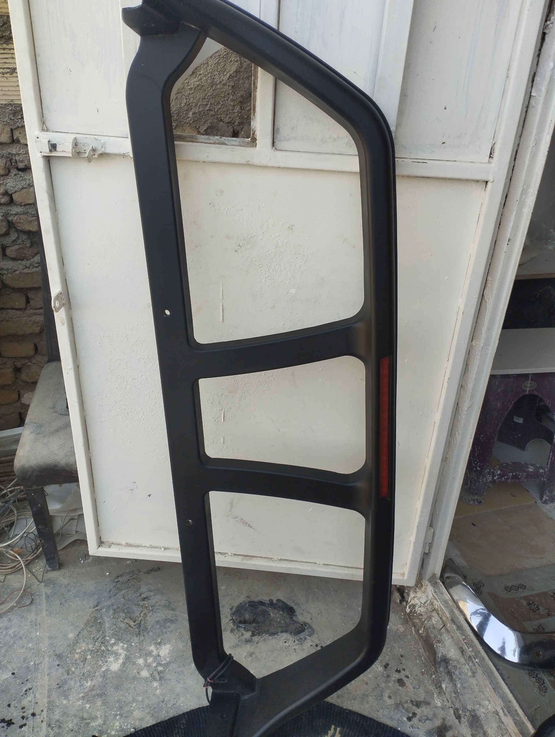 گاردشیشه عقب اریسان