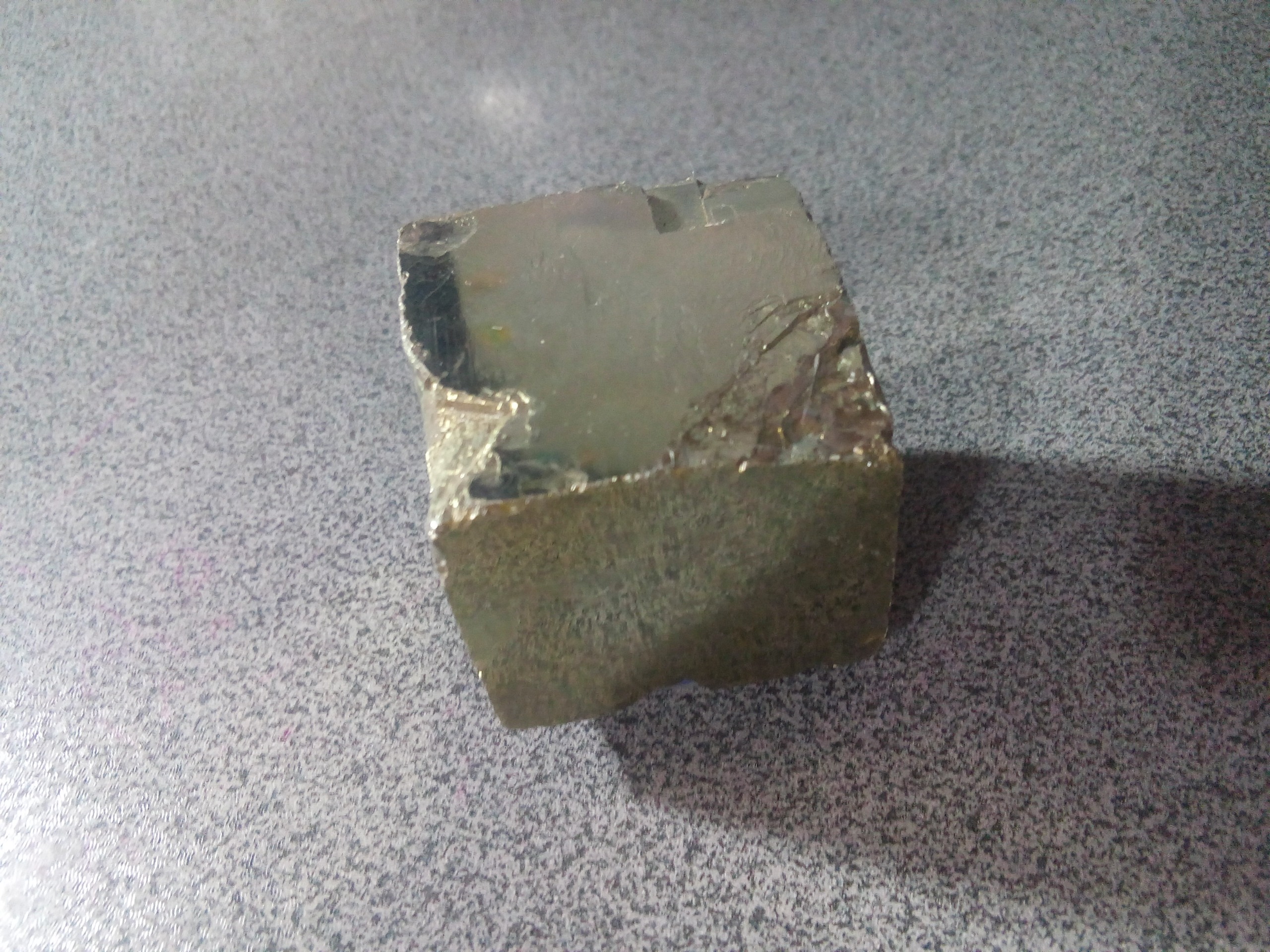 سنگ پیریت  طلای فریبنده طبیعت