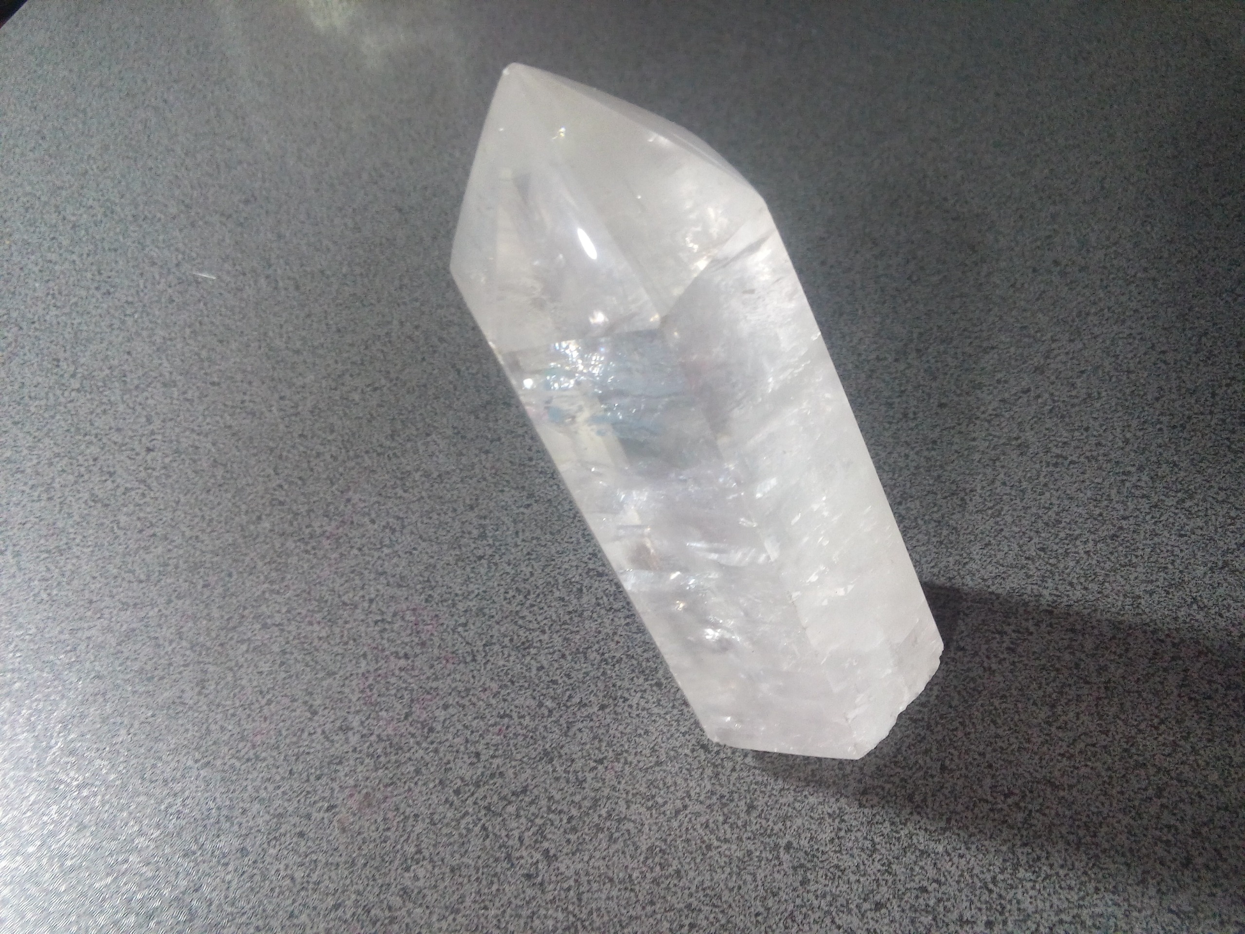 سنگ کوارتز منشوری