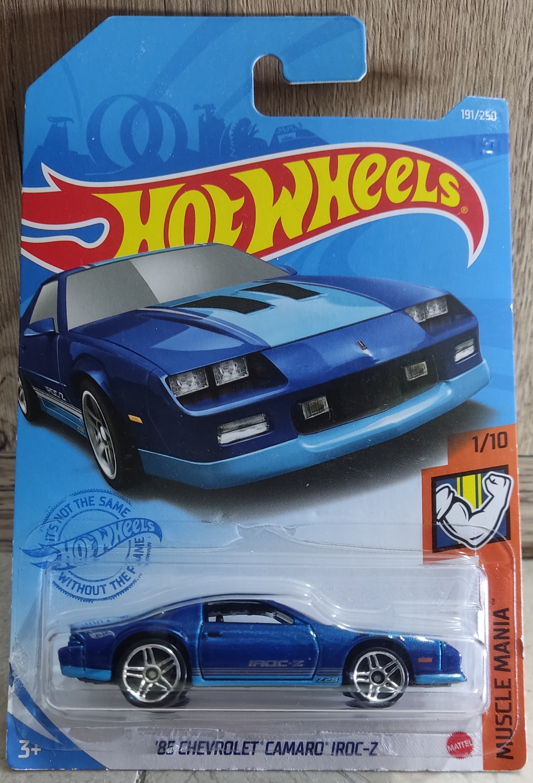 hot wheels 85 CHEVROLET CAMARO IROC_Z
