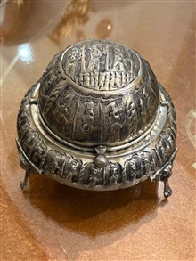 قندان