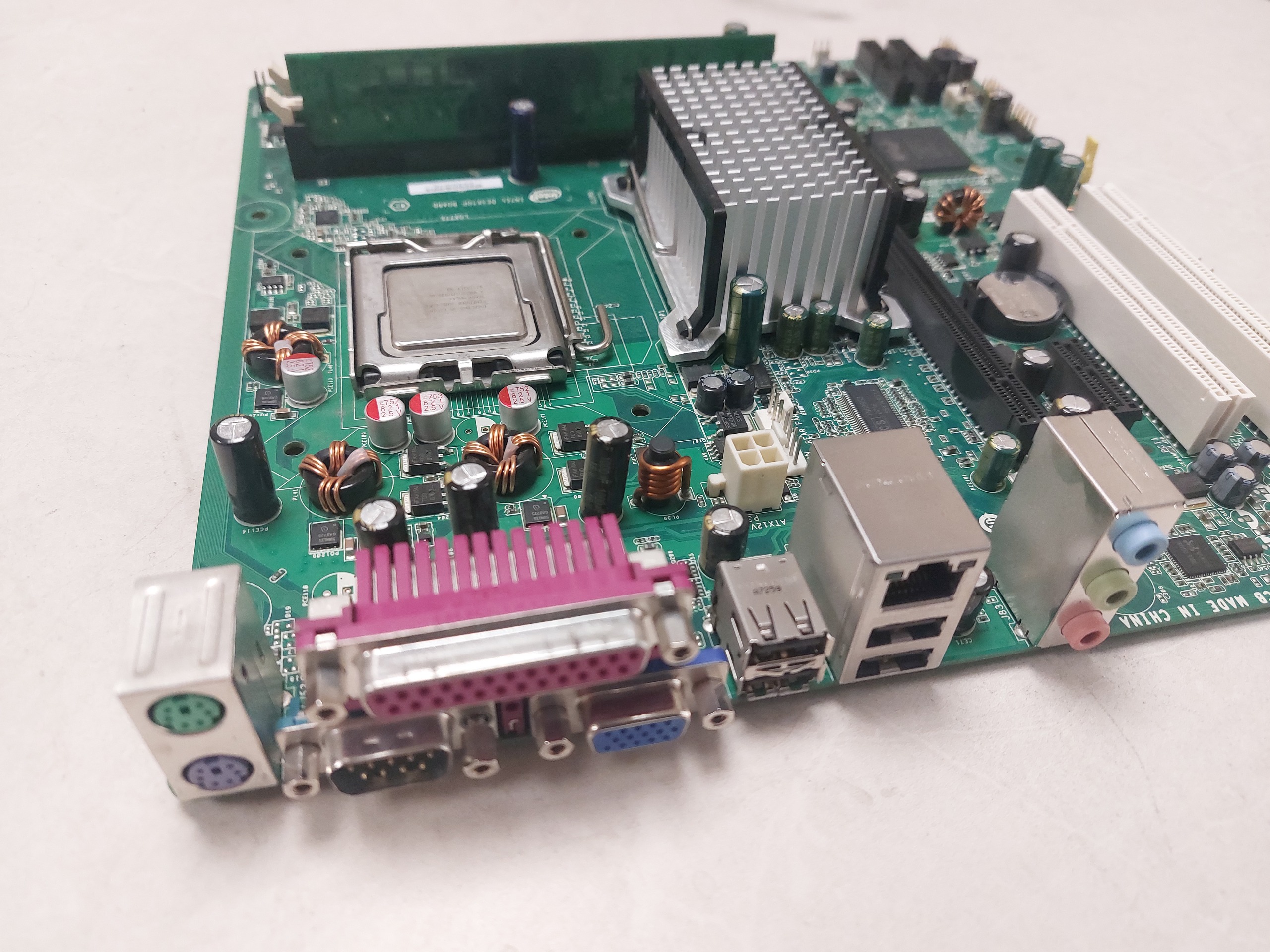 باندل مادربورد Intel D945GCNL با پردازنده، رم و فن