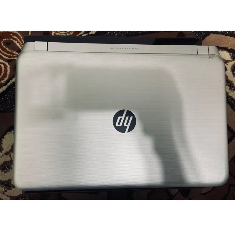 لپ تاپ HP /لمسی /هارد 1 ترابایت/رم 8 گیگ