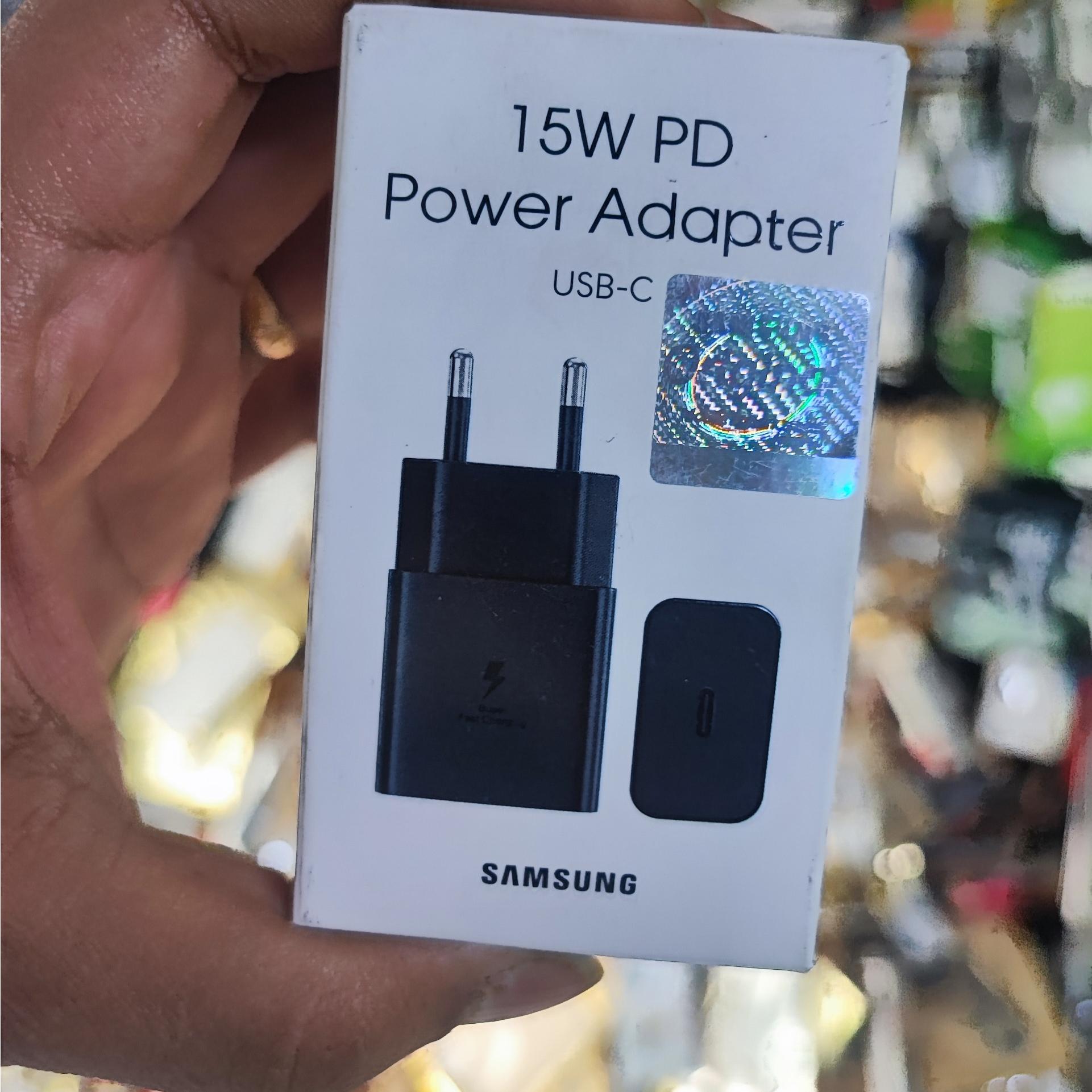 حراج شارژر 15 وات سامسونگ بار آمازون