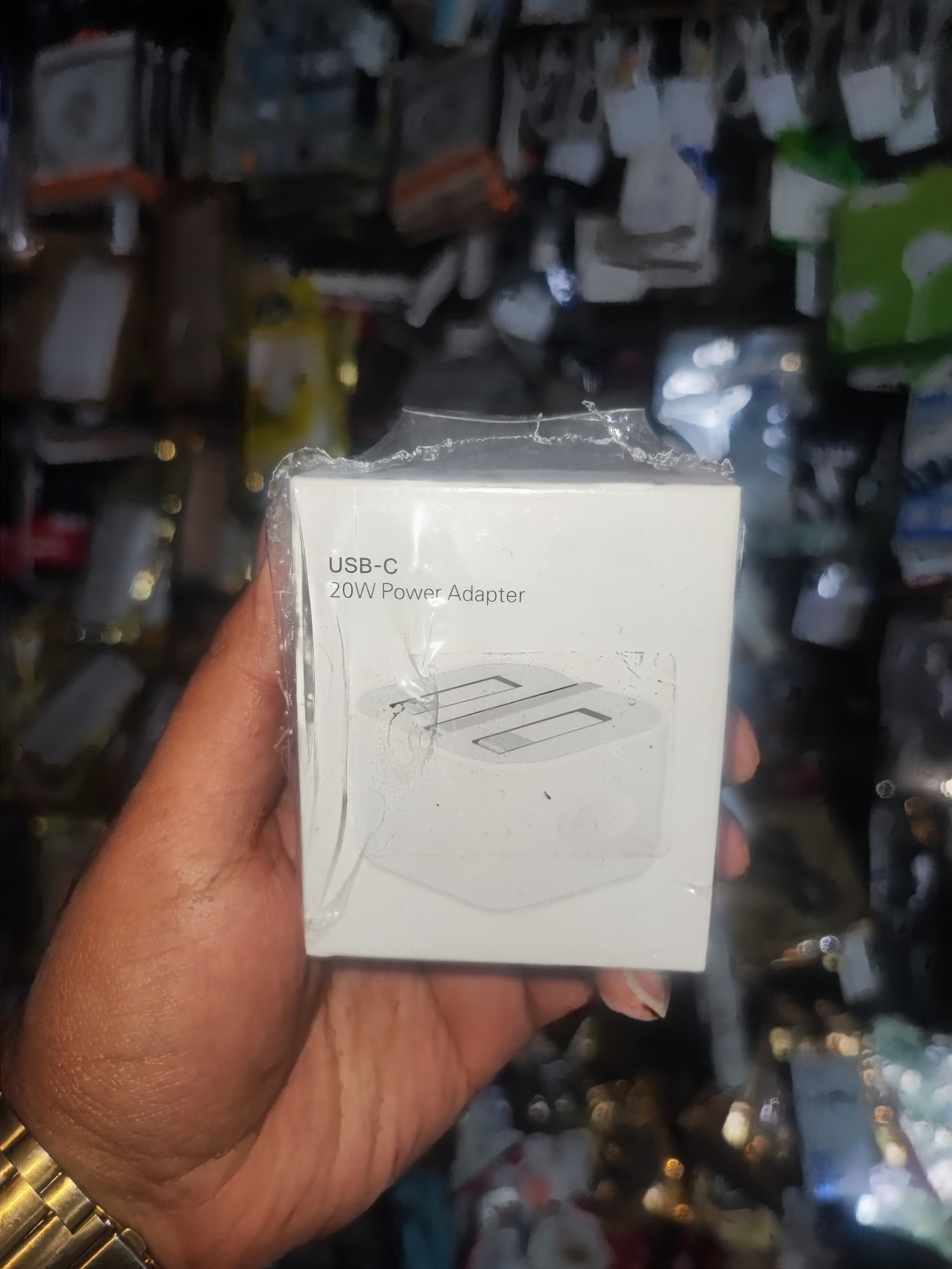 حراج واقعی ادابتور 20وات آیفون