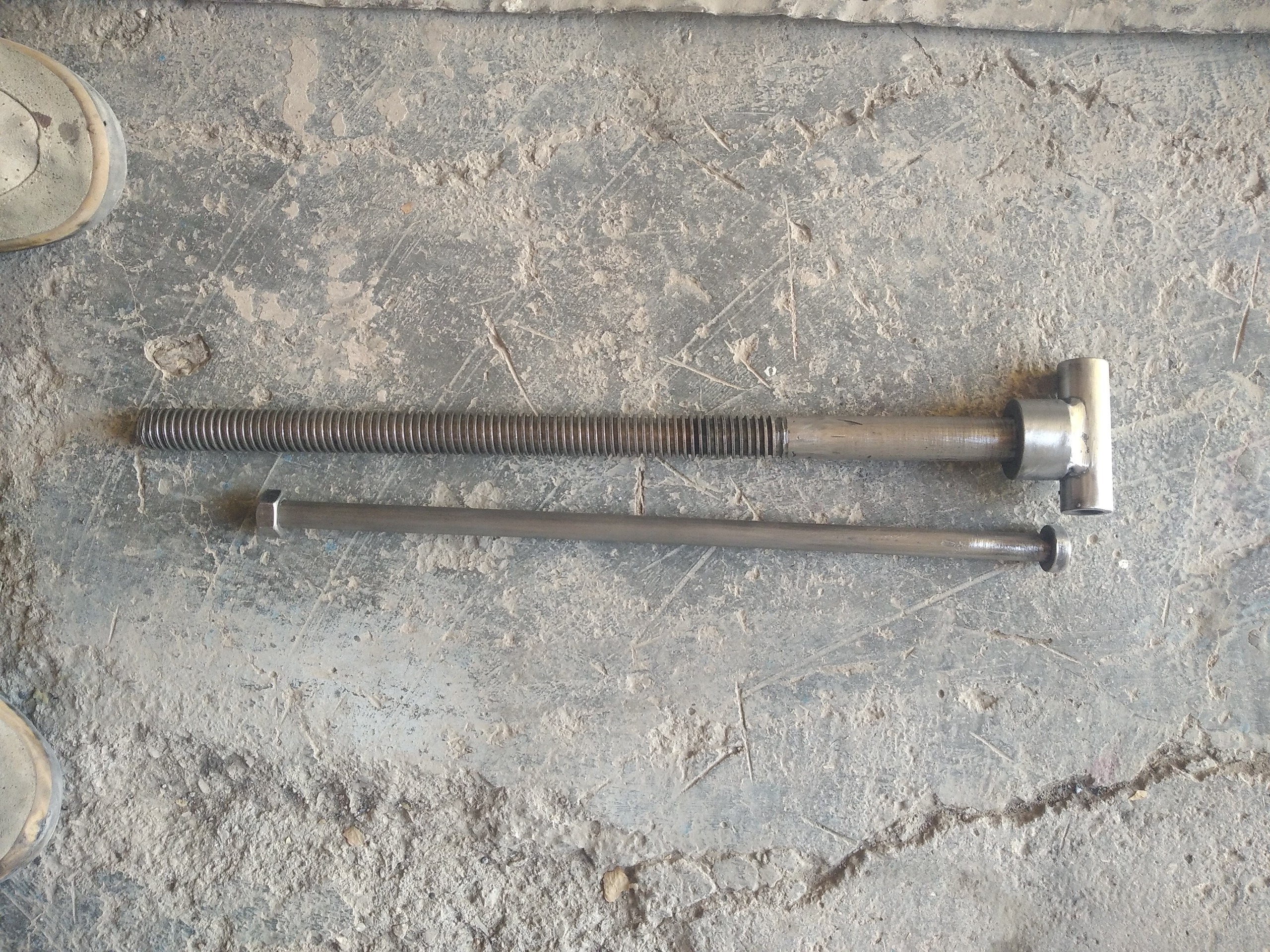 پیچ و مهره گیره رومیزی هرسایزی بخواهی