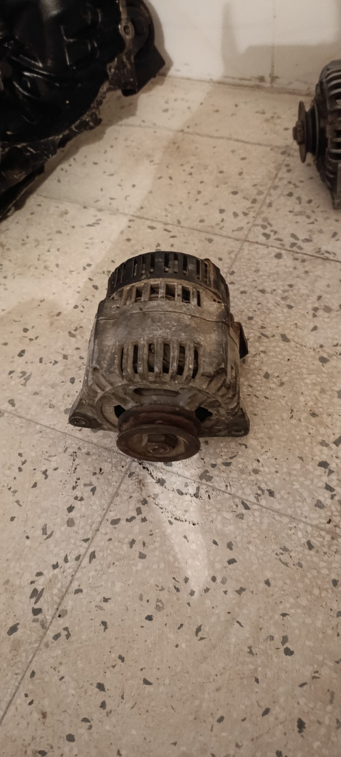 دینام روآ استوک