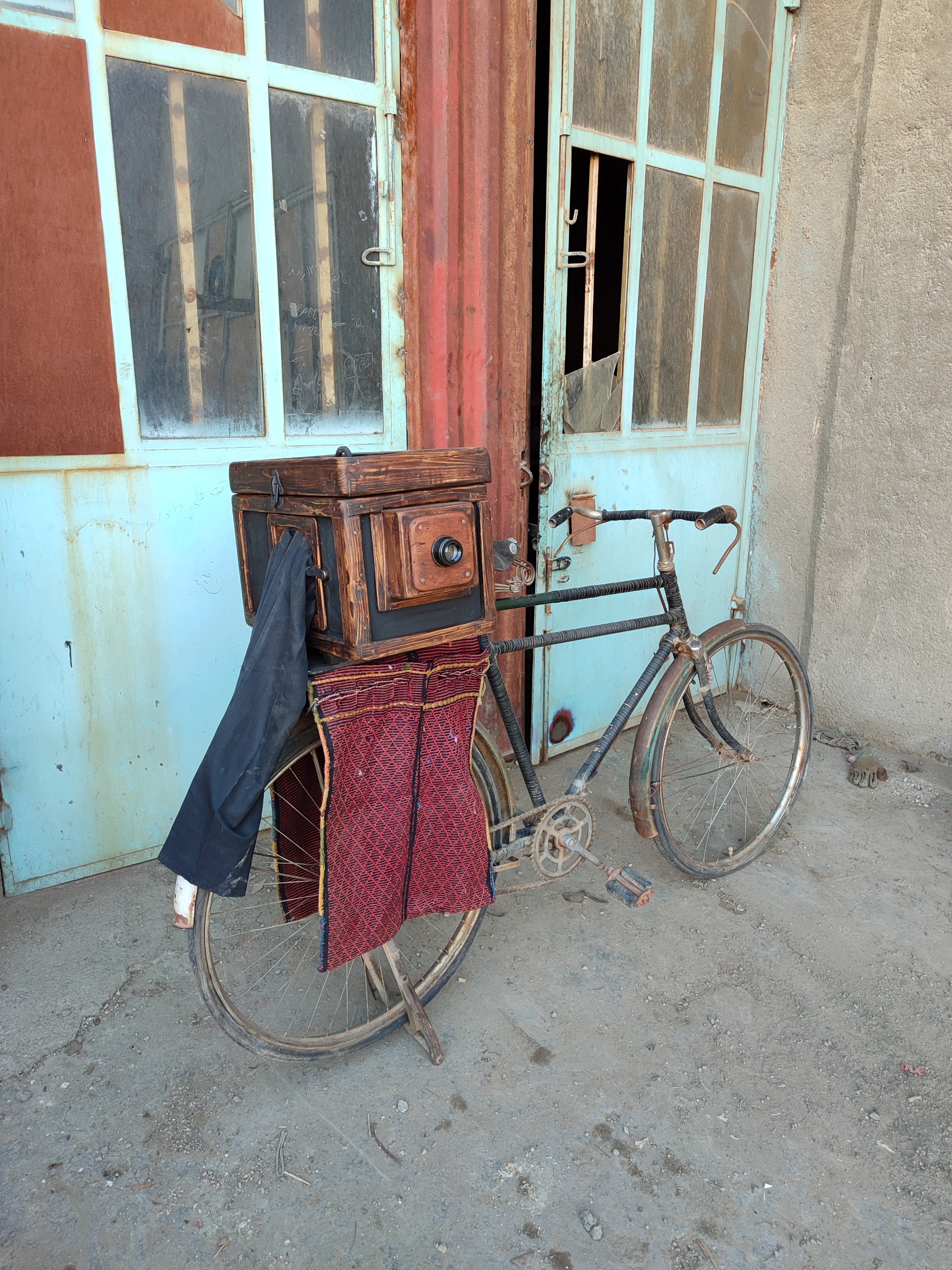 دوربین فوق آنتیک قاجاری