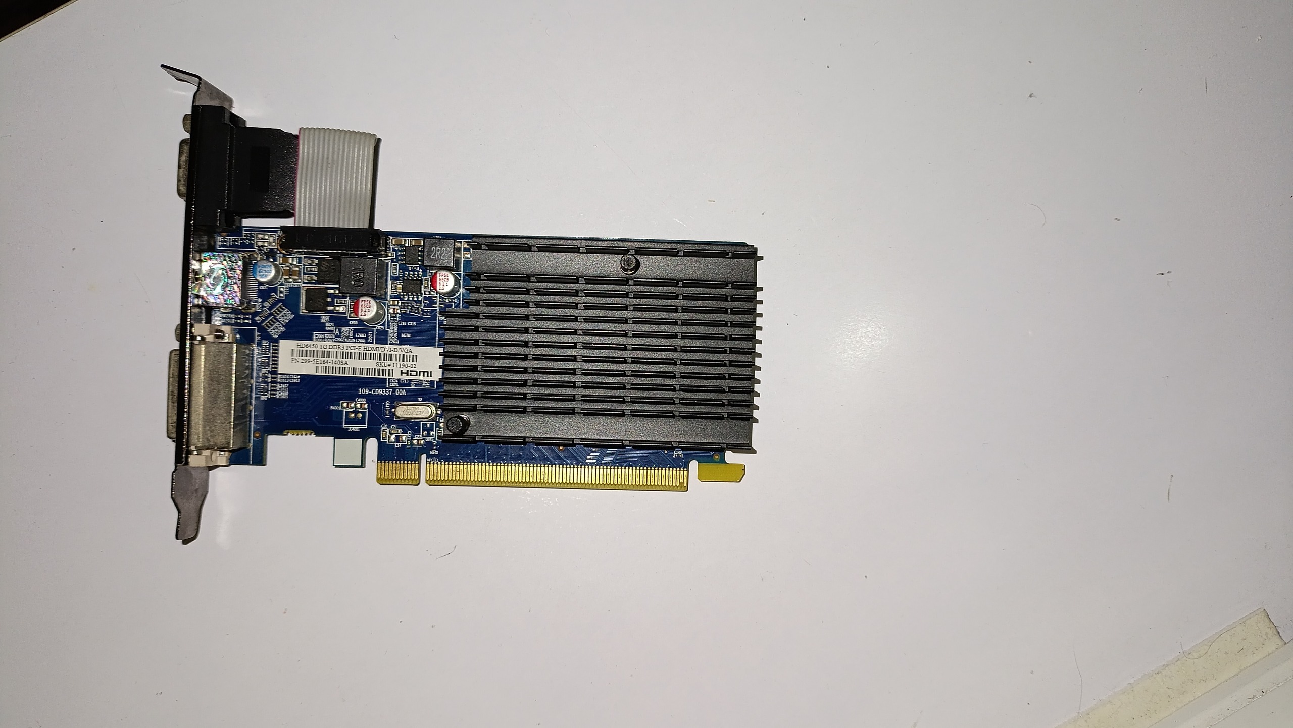 کارت گرافیک سافایر Sapphire HD 6450 1G DDR3 64BIT