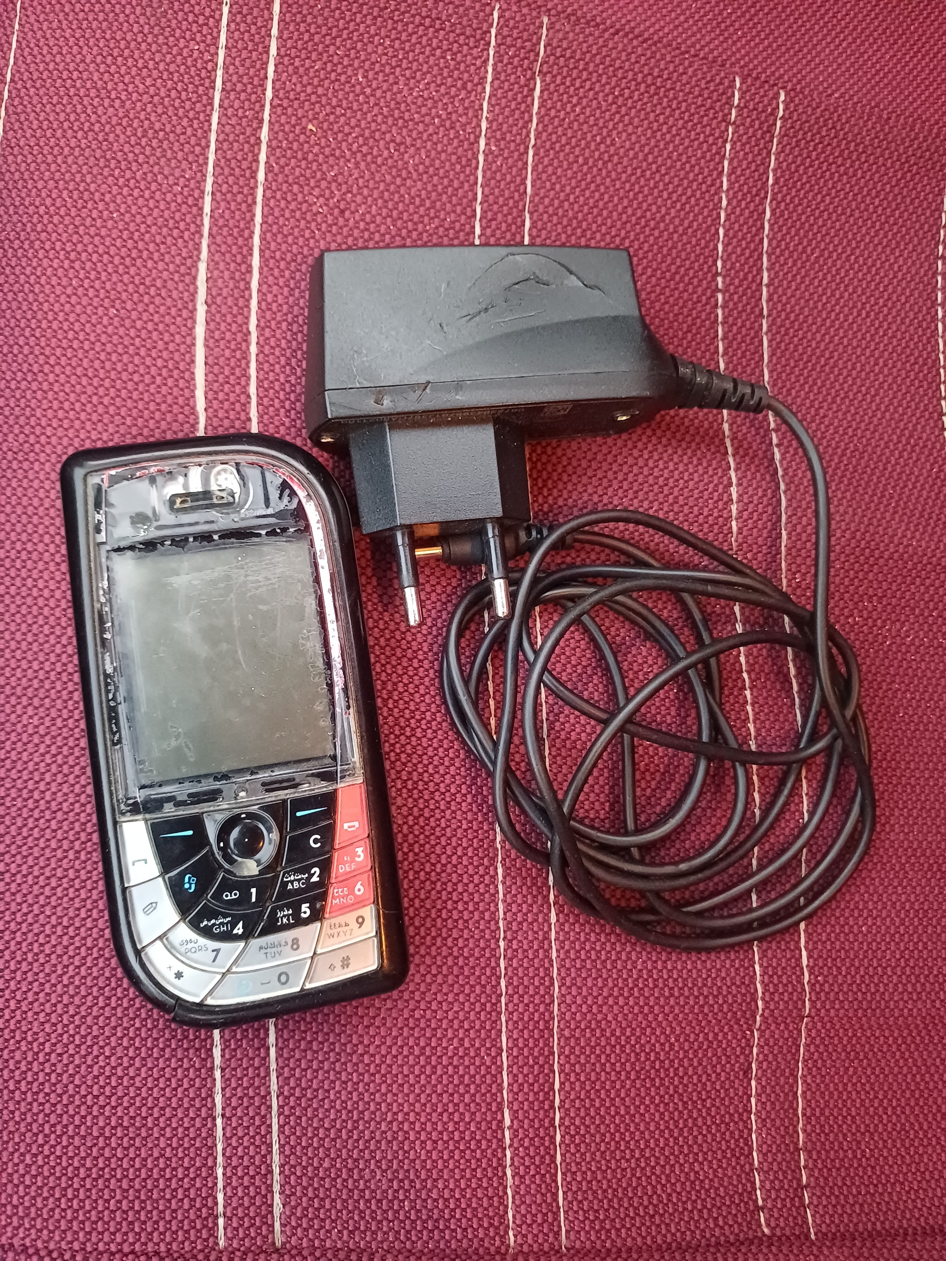 گوشی موبایل قدیمی 7610 ساخت فنلاند