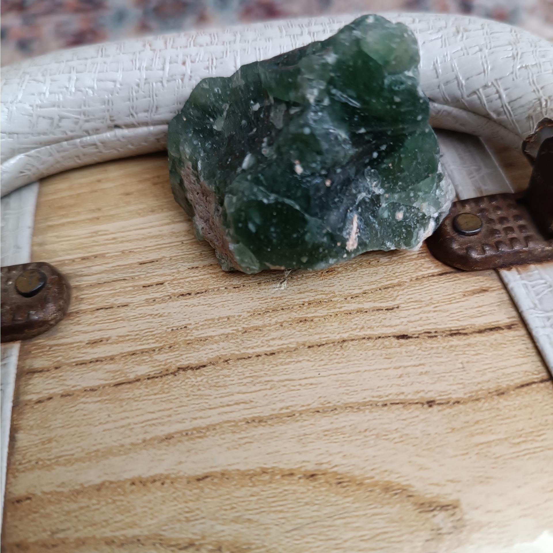 سنگ قیمتی راف