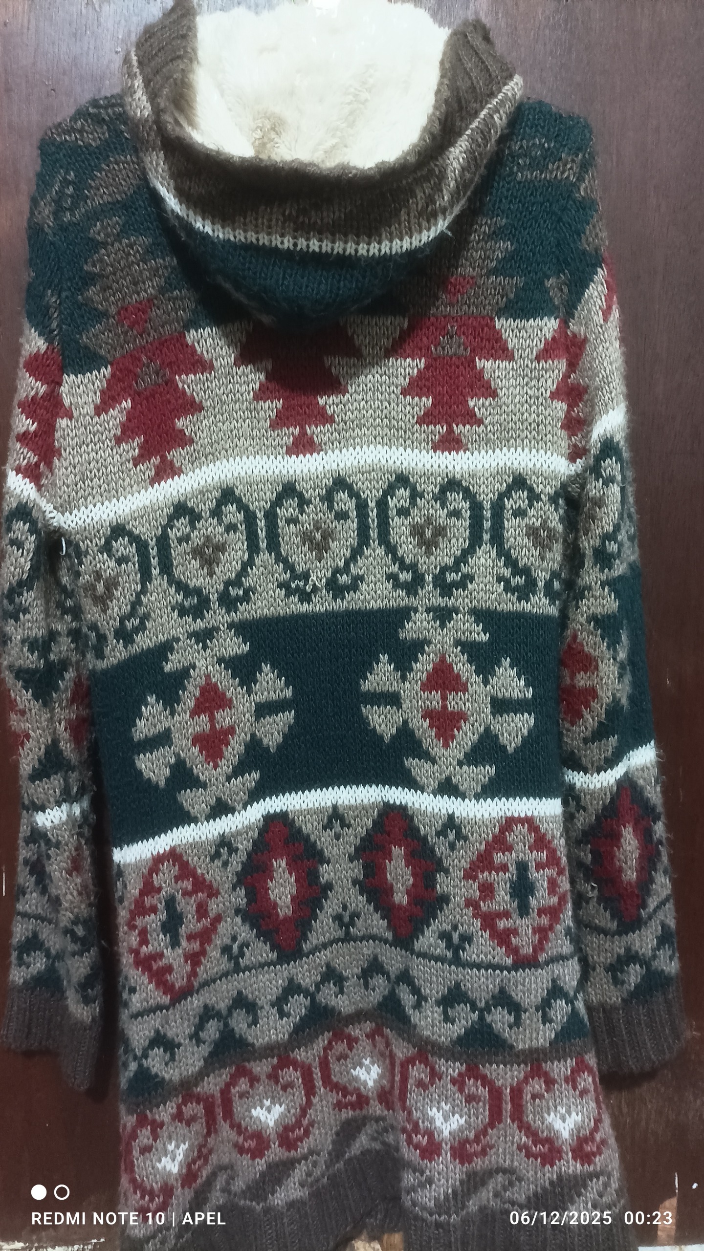 بافت بلندکلاه خزدار