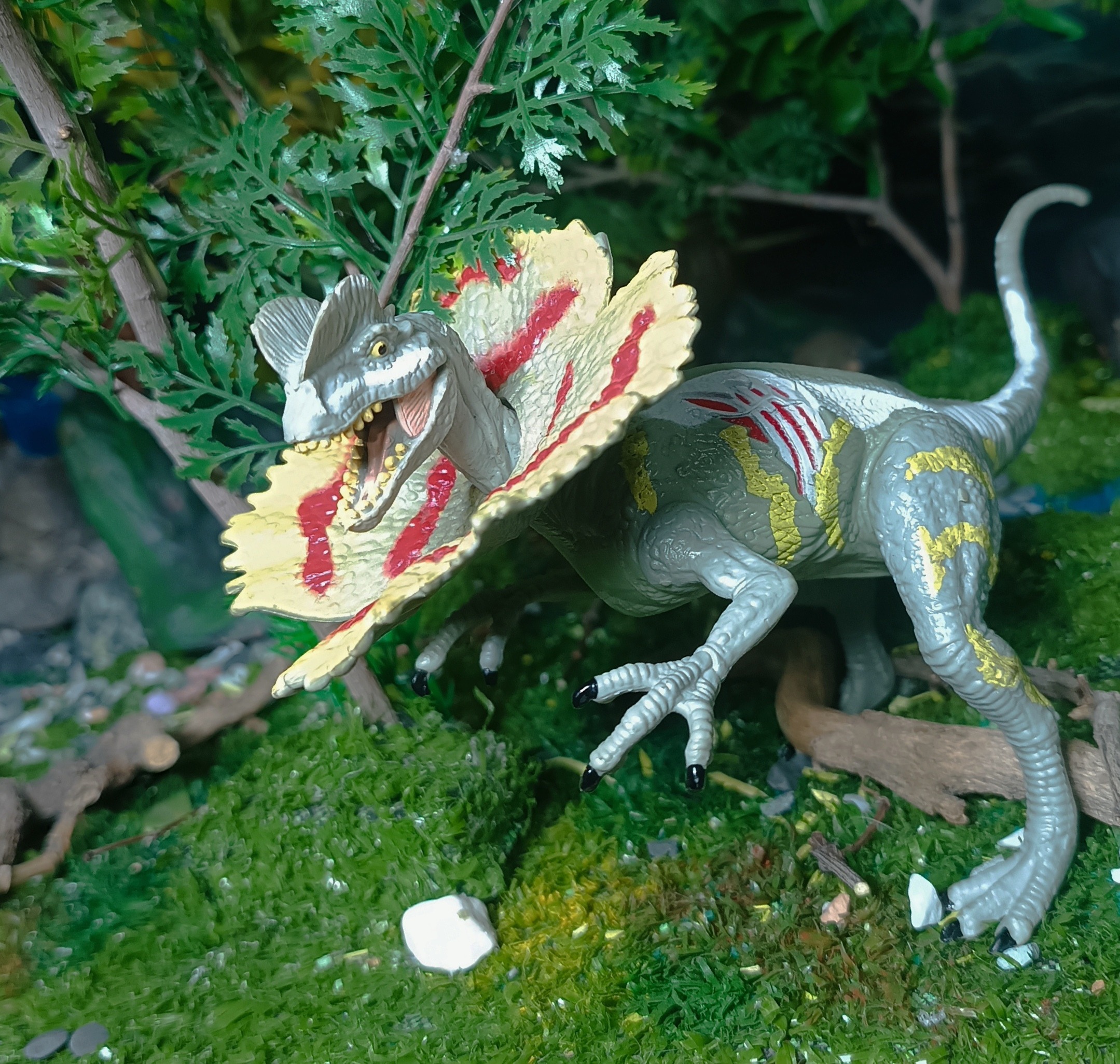 دایناسور دیلافوساروس وارداتی