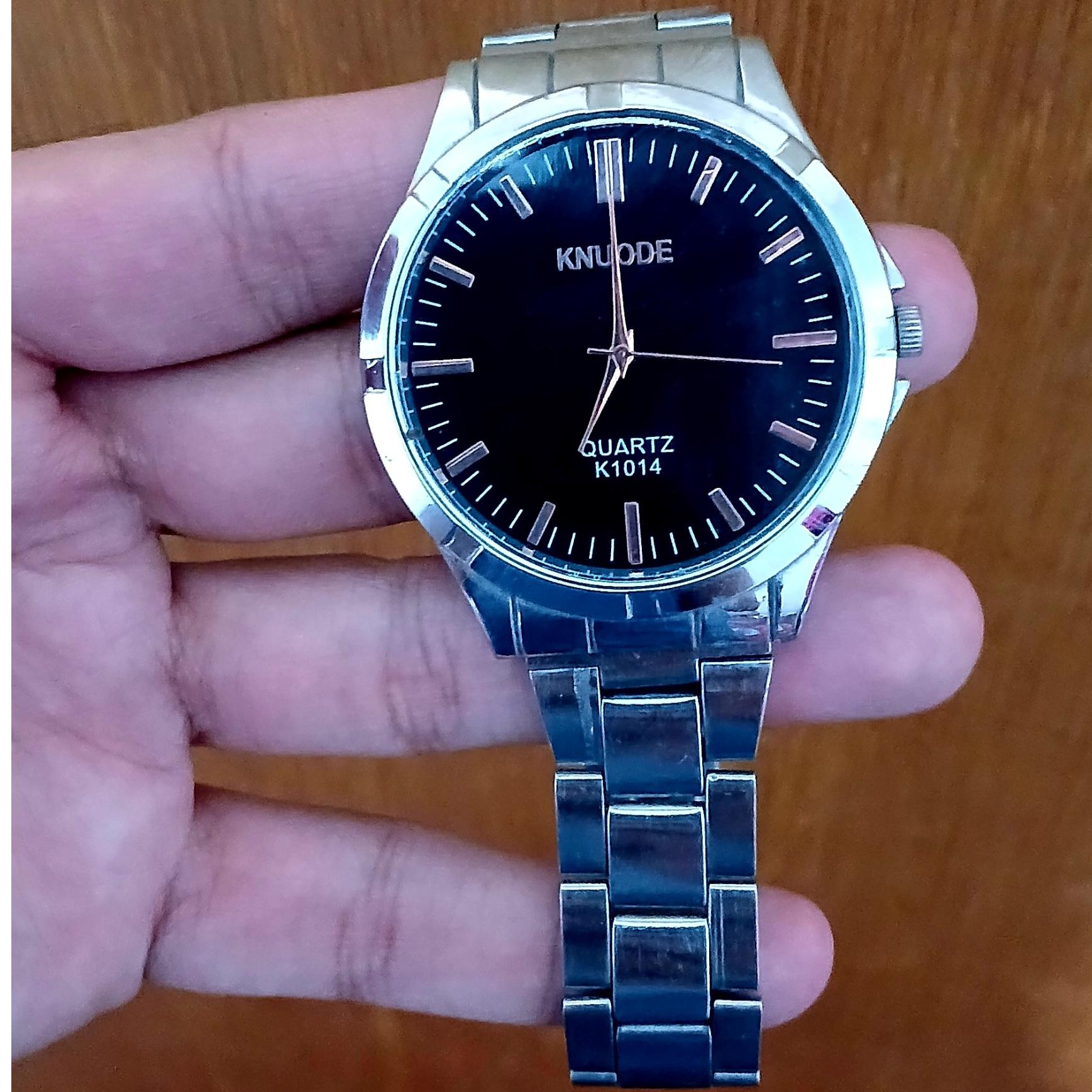 ساعت مچی گوارتز