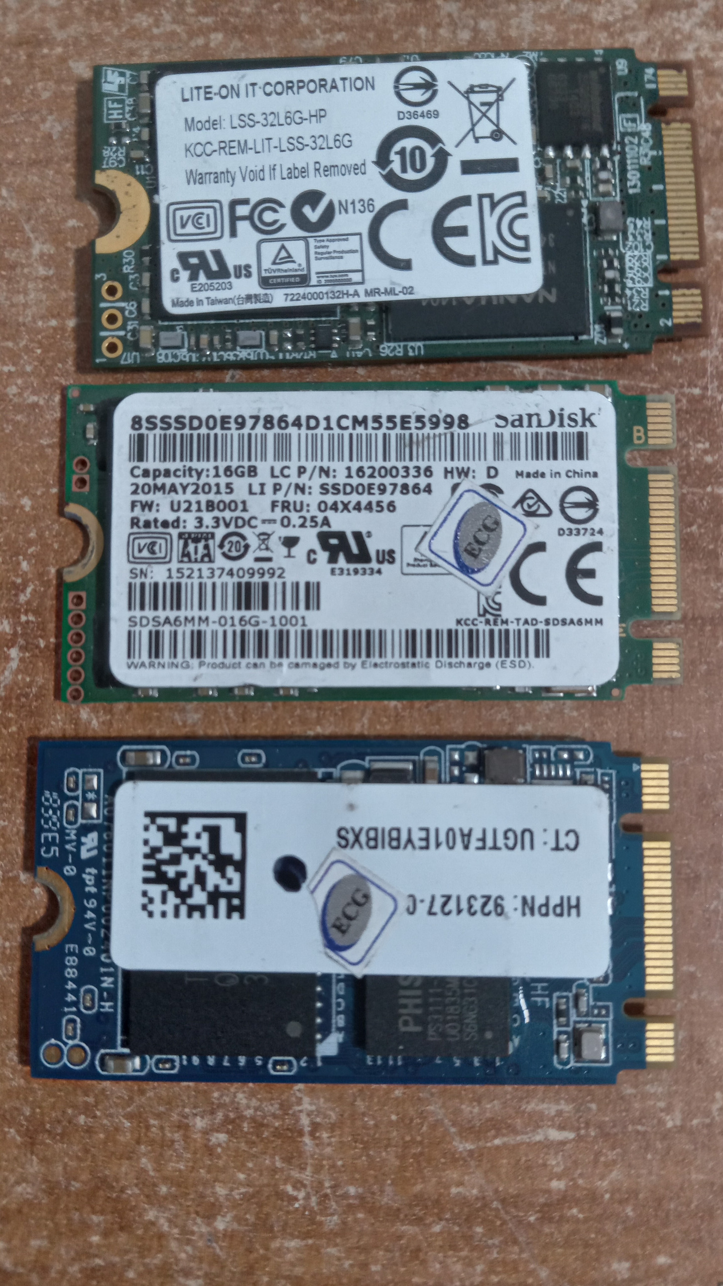 3 عدد SSD m2 حجم 32 و 16 گیگ