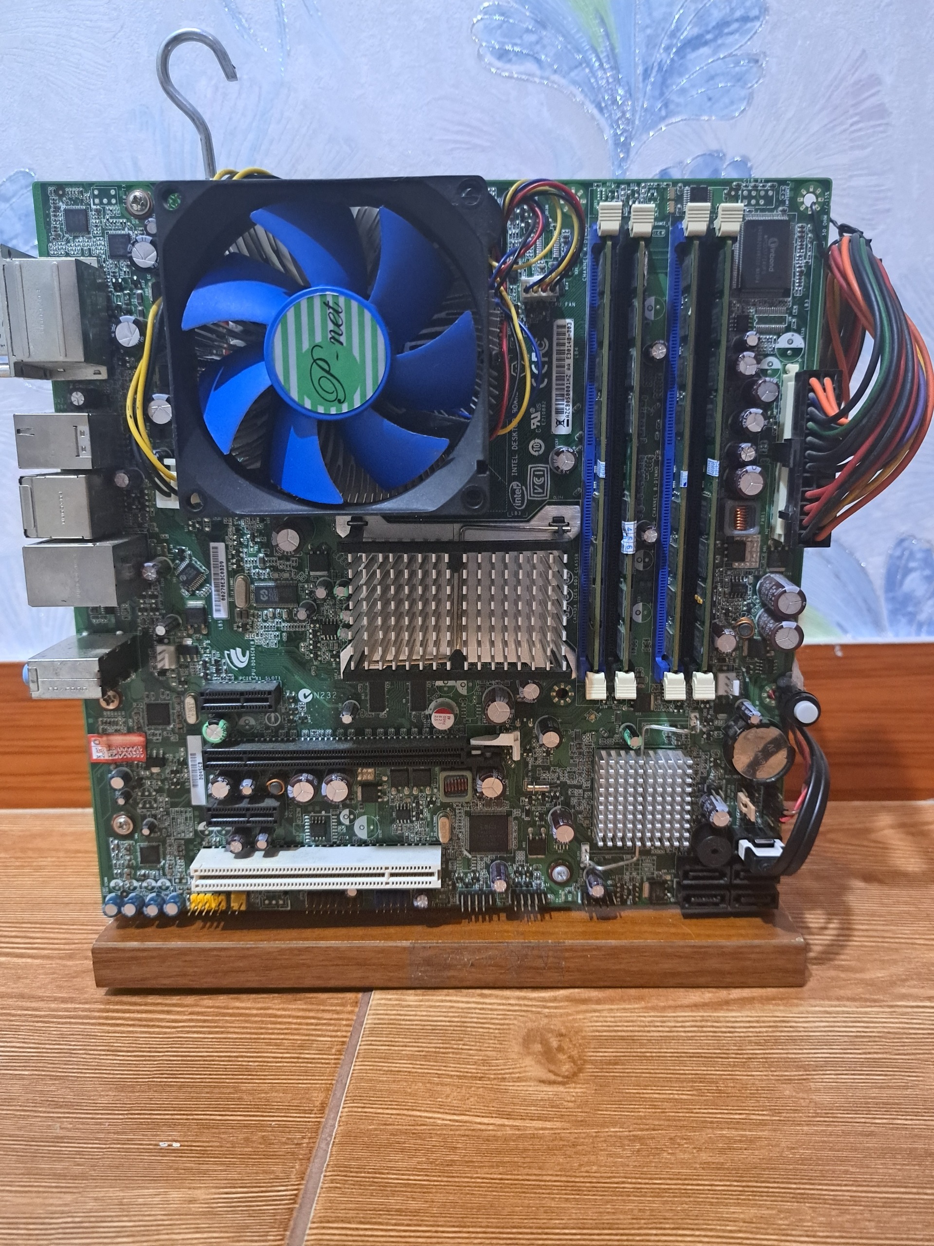 باندل مادربرد،پاور،q8300 ،8gig،ddr2،ssd60