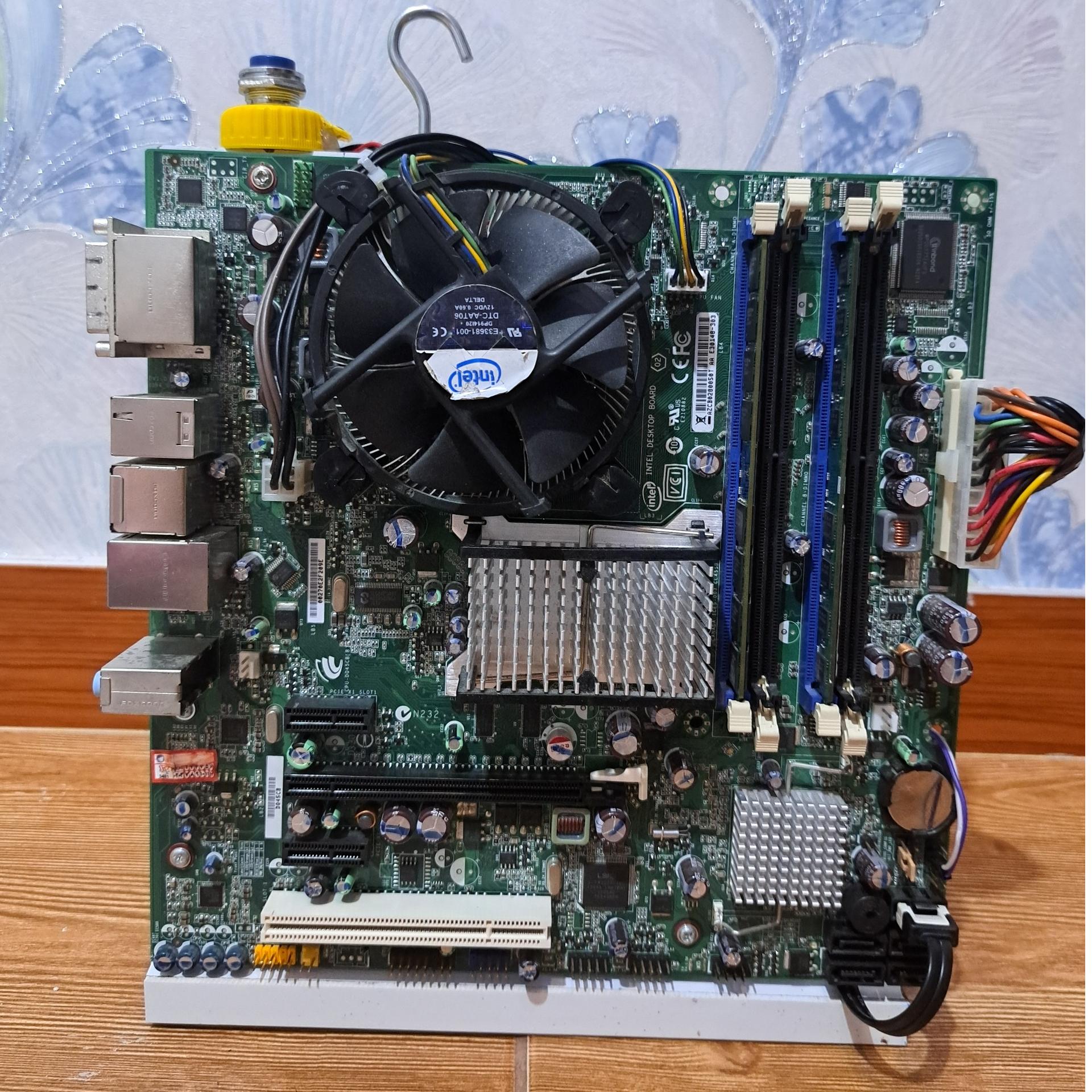 باندل آماده اینتل 775 آنبورد e8500 رم4 پاور ssd60