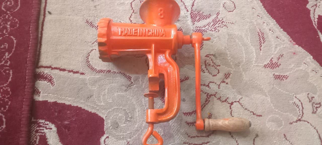 چرخ گوشت دستی. قدیمی