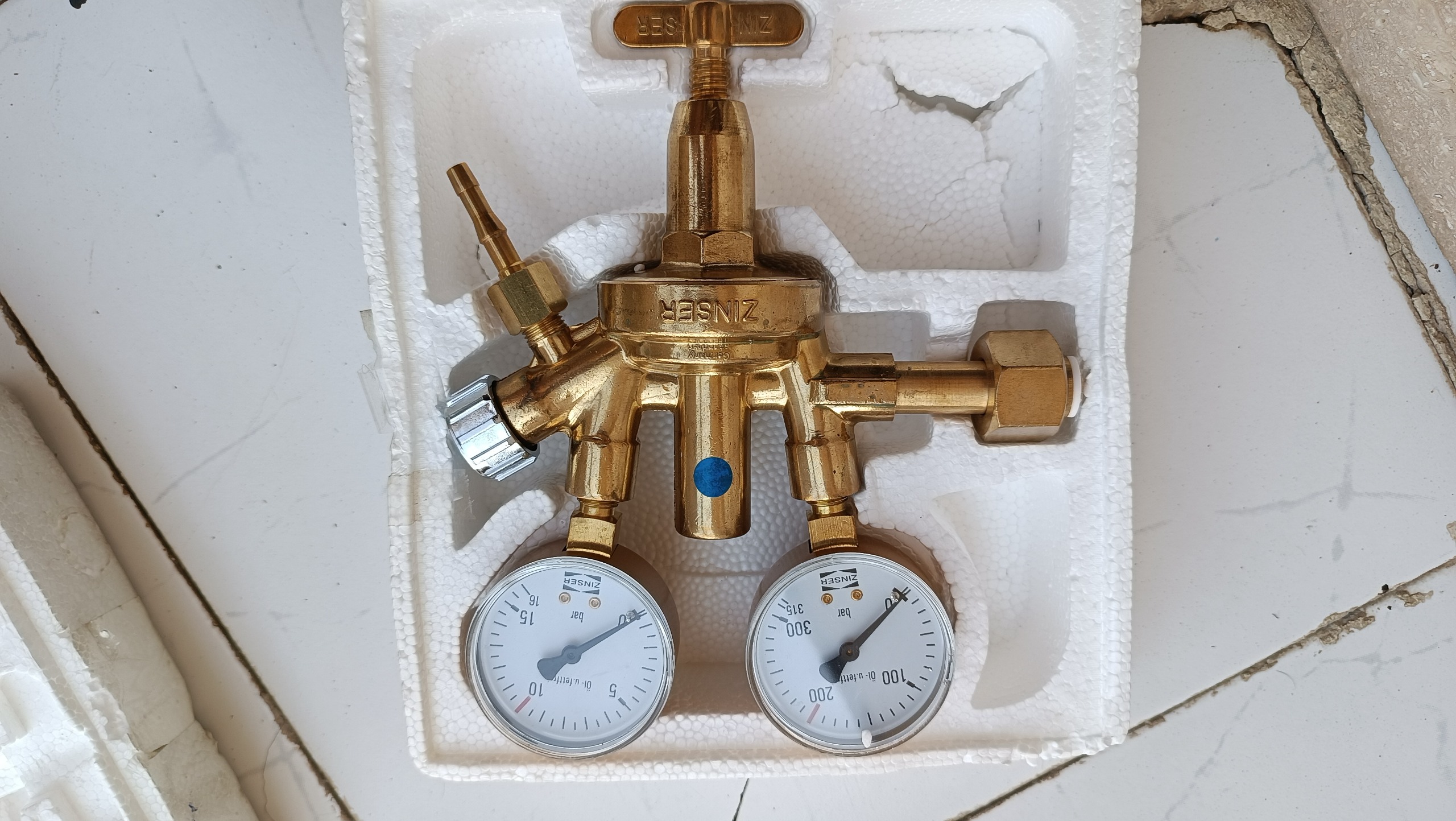 مانومتر زینسر المان قدیمی اکبند