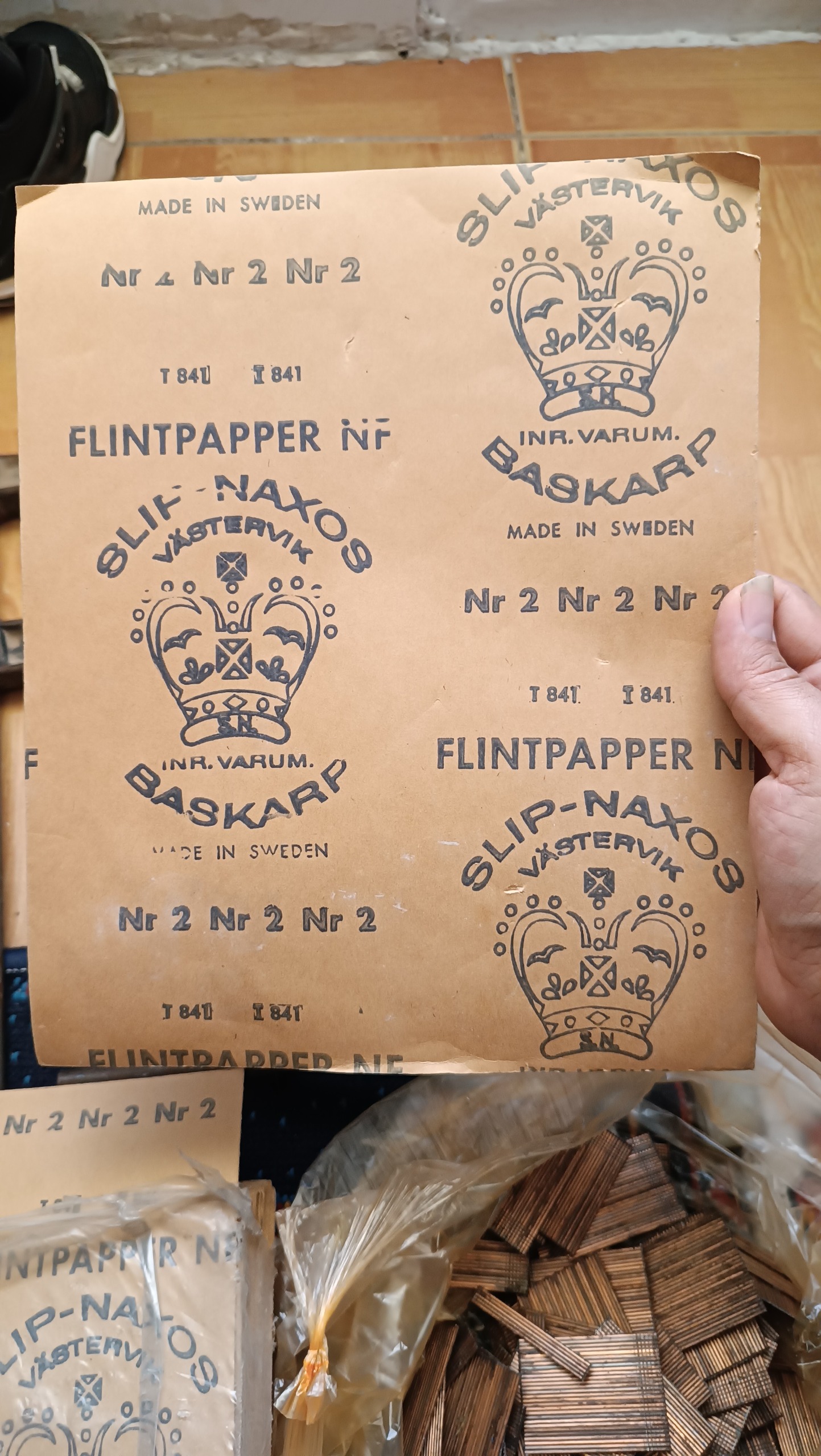 سنباده مخصوص چوپ قدیمی سوئدی 95 برگ