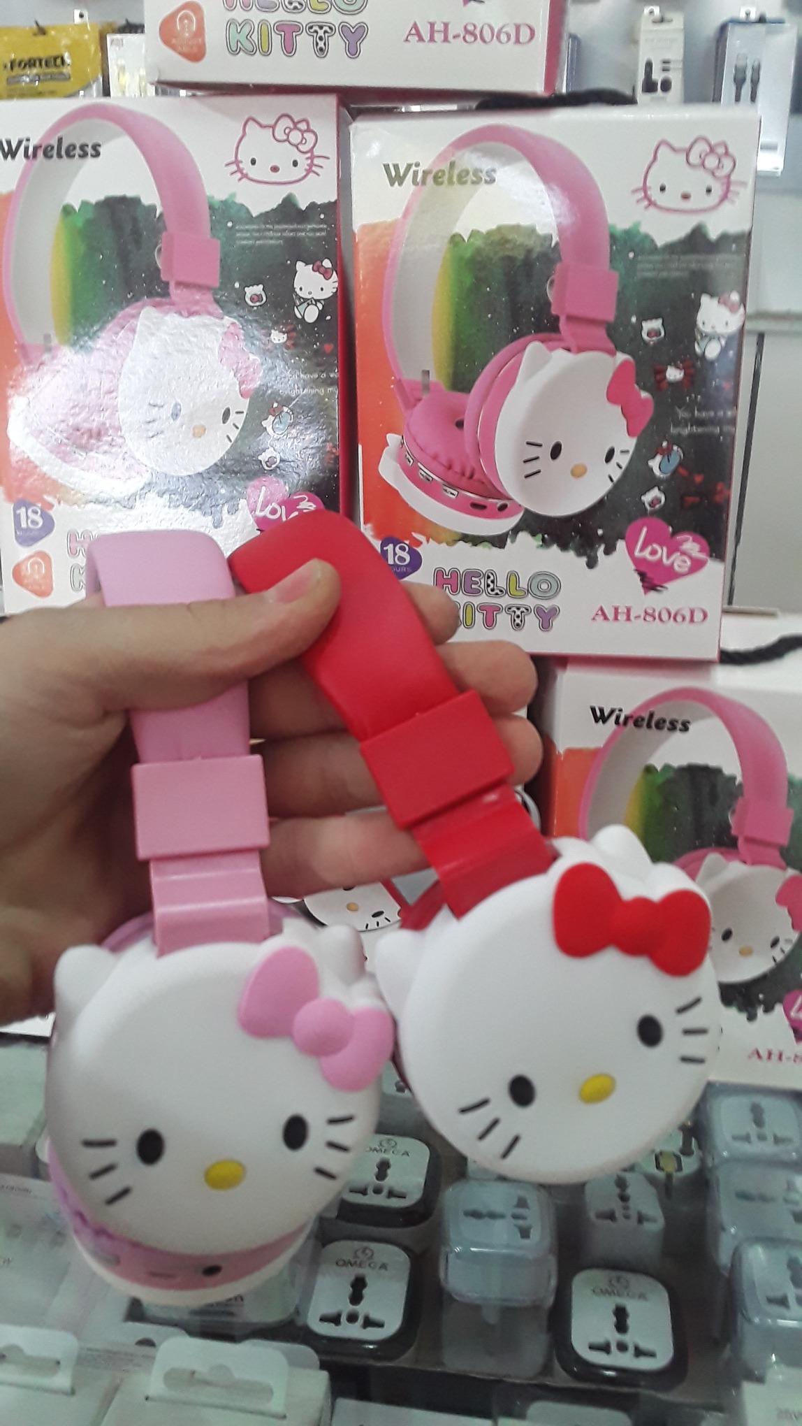 هدفون عروسکی کیتی