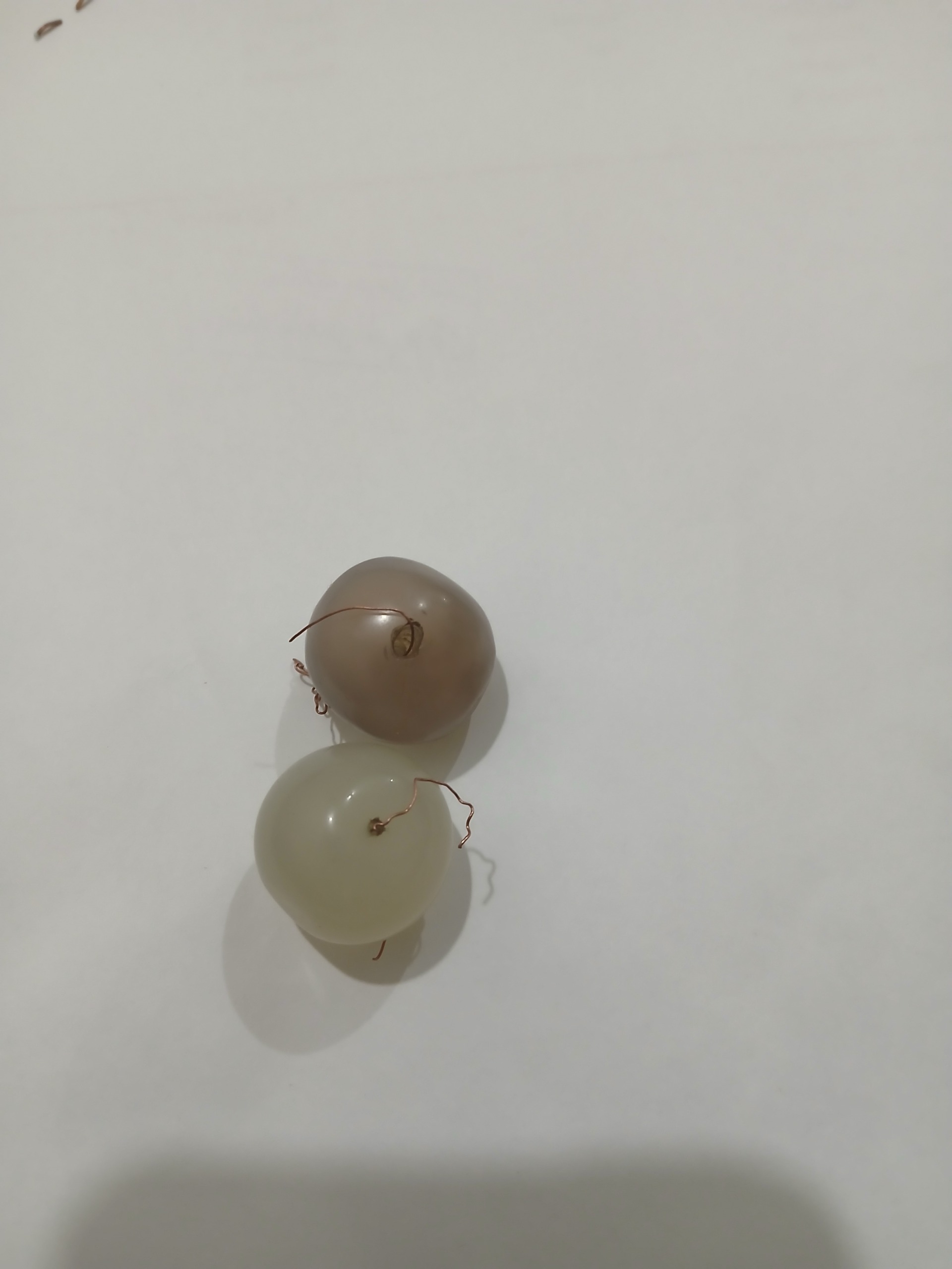 مهره های قدیمی احتمالا عقیق