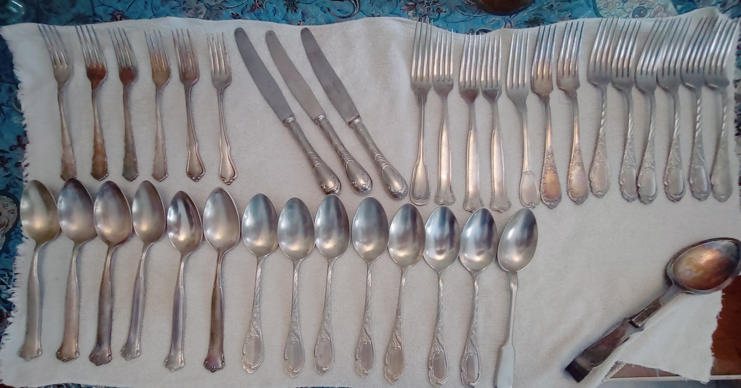 قاشق چنگال سینی و انگاره