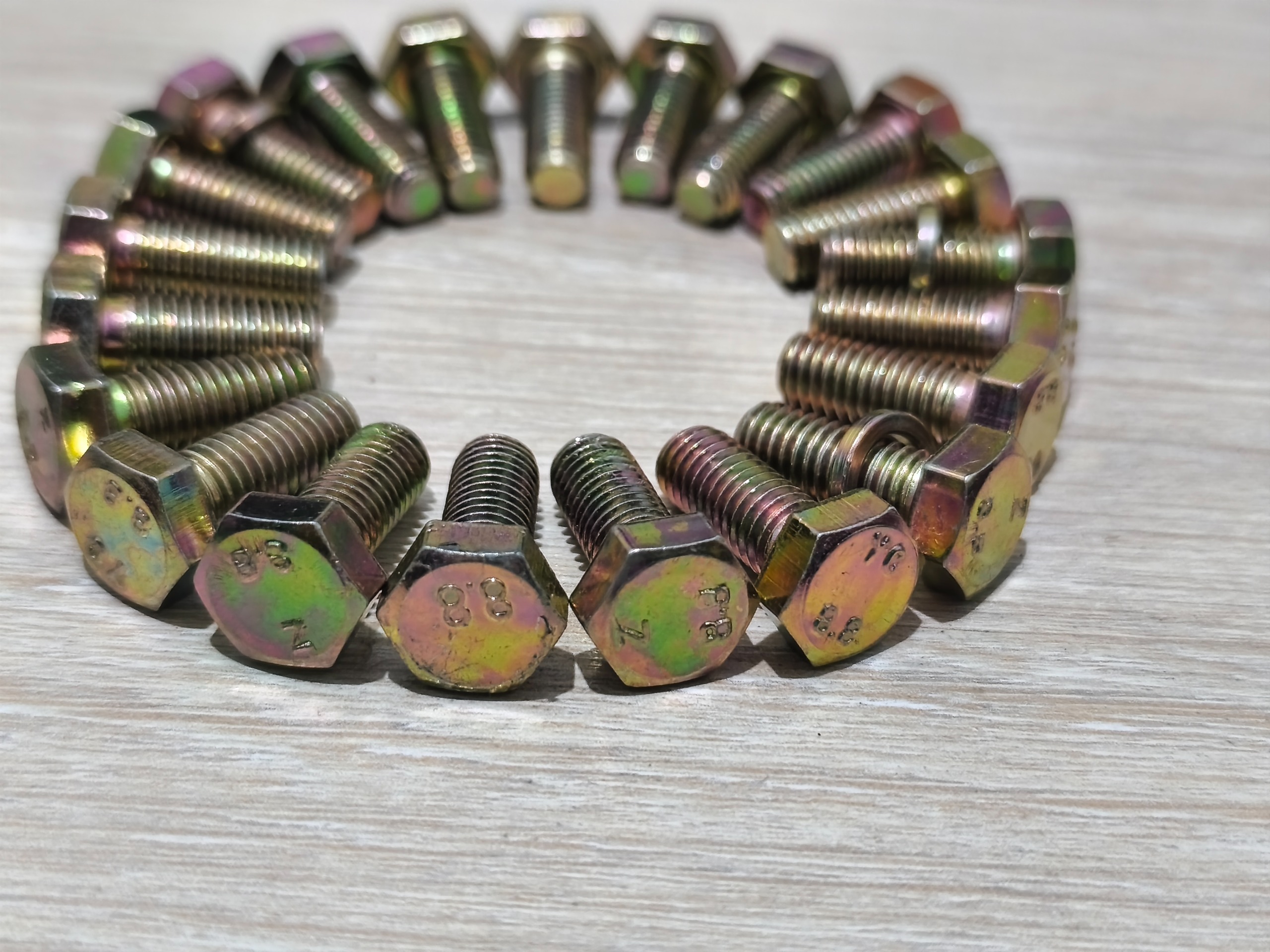 پیچ تکتازی زرد