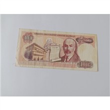 100