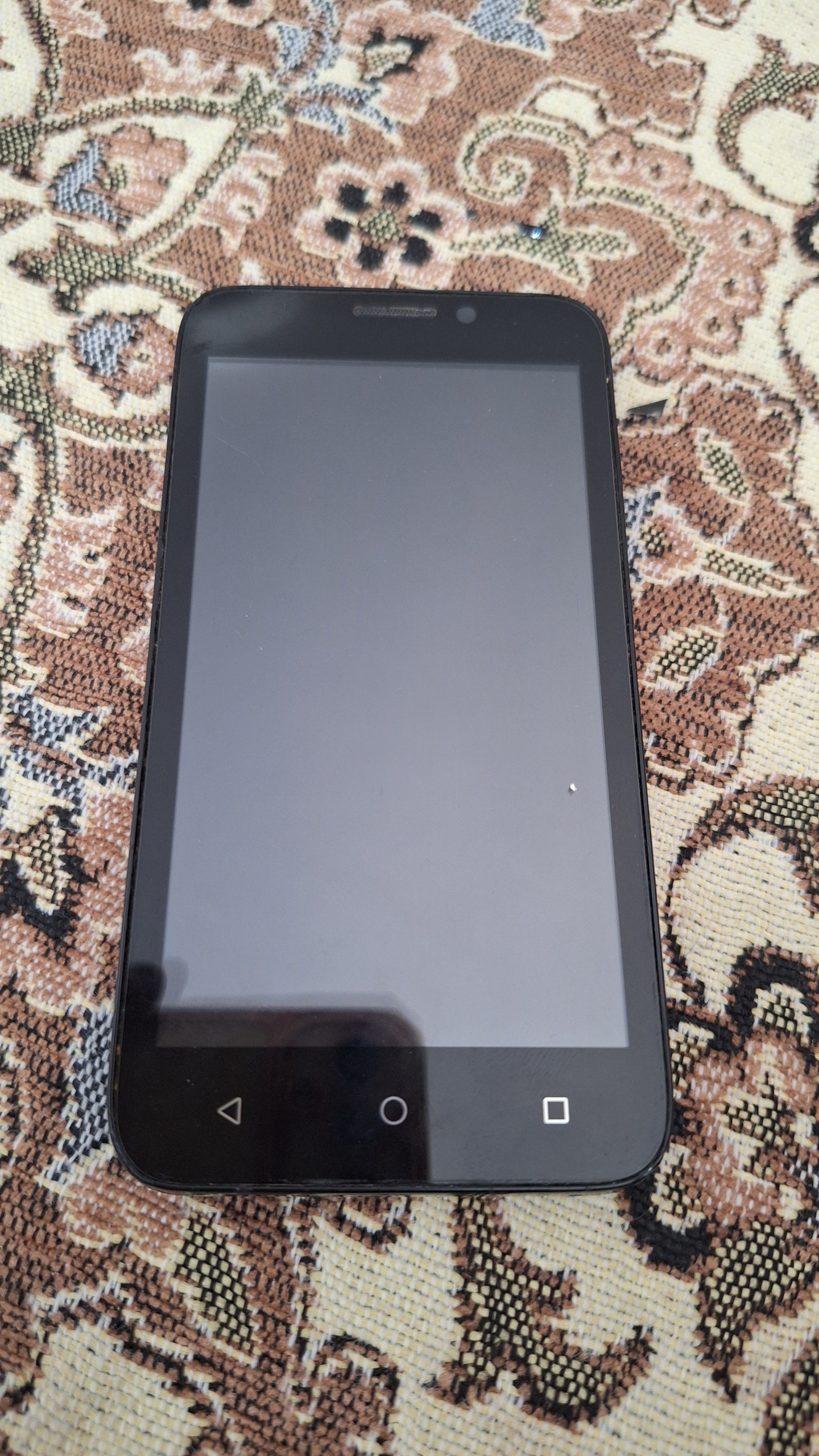 ال سی دی و تاچ هواوی y560