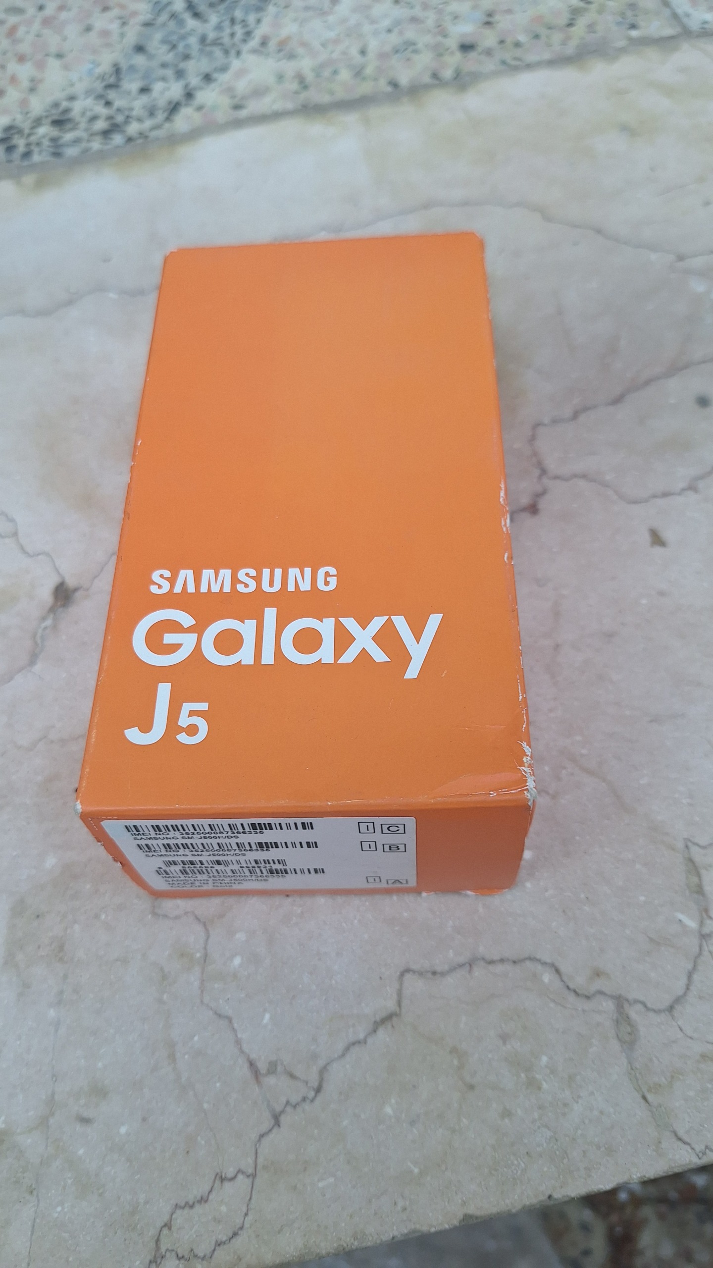 کارتن گوشی سامسونگ j5