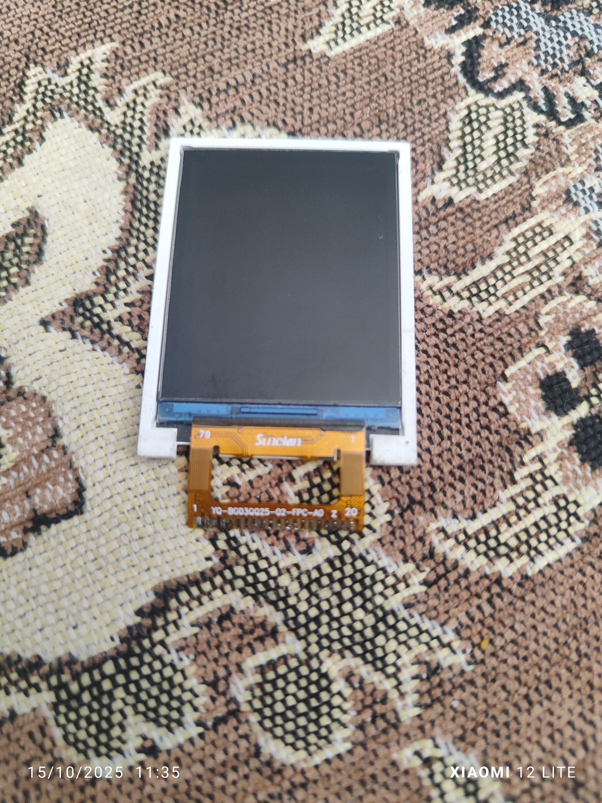 ال سی دی نوکیا 105