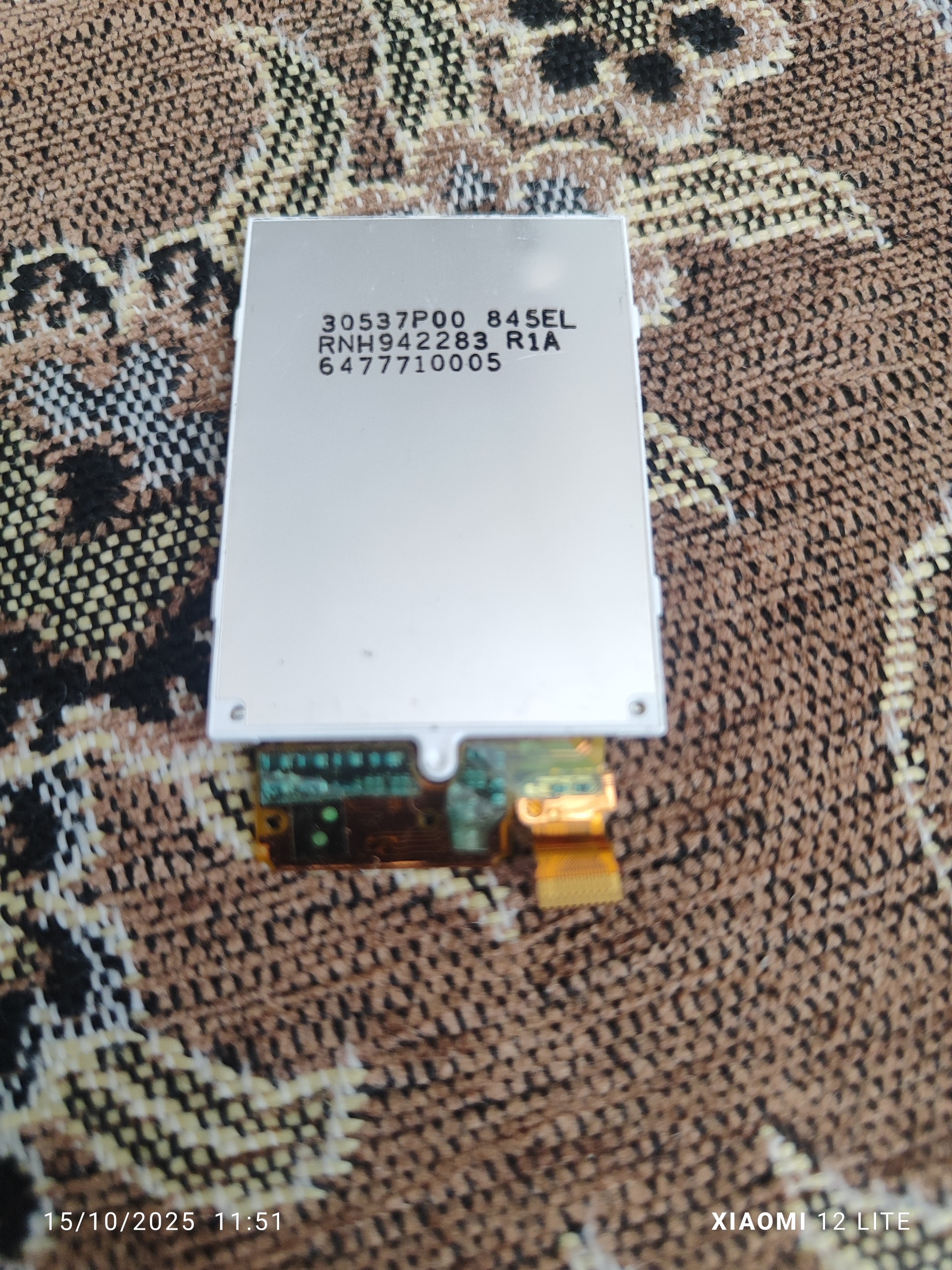 ال سی دی سونی اریکسون w880