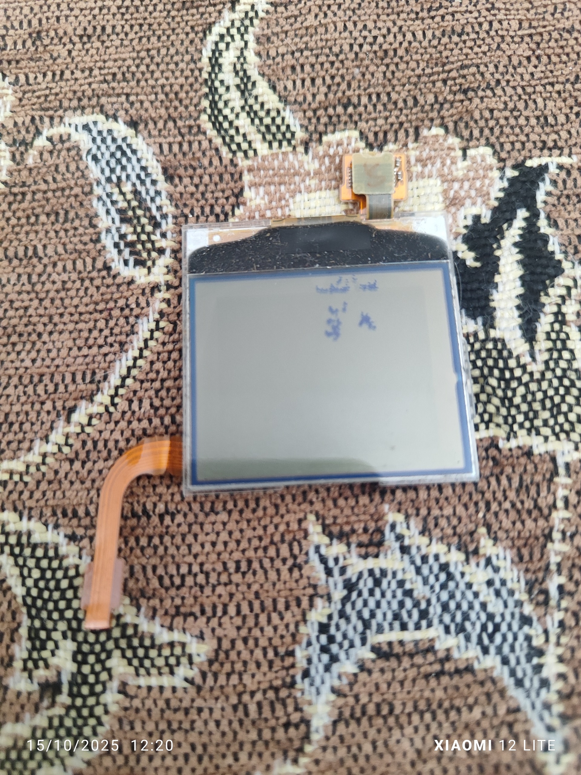 ال سی دی نوکیا 1200